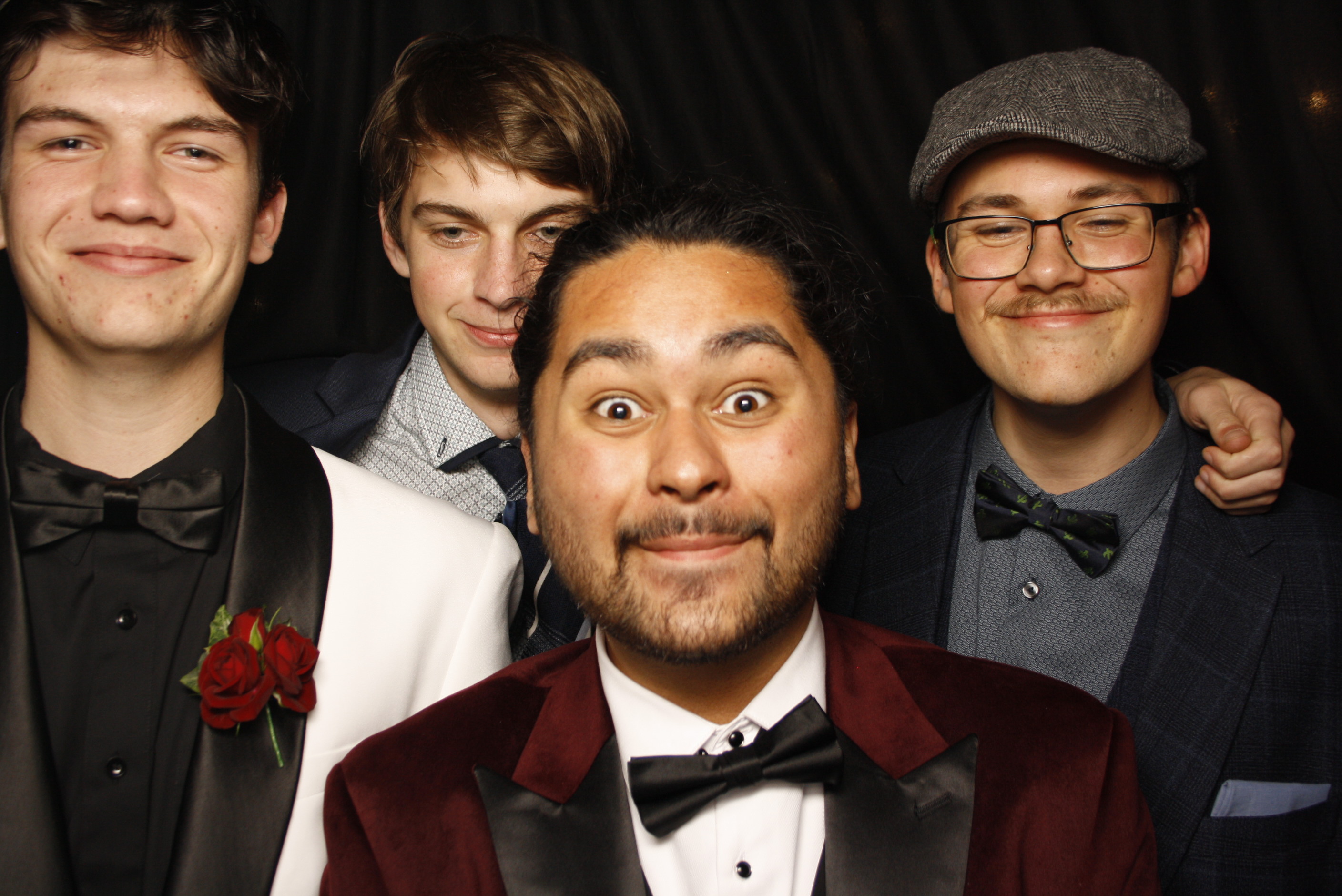 Kuranui College Ball | View more photos from the event at wgtngallery.classicphotobooths.co.nz/u/wgtncpbgallery/Kuranui-College-Ball