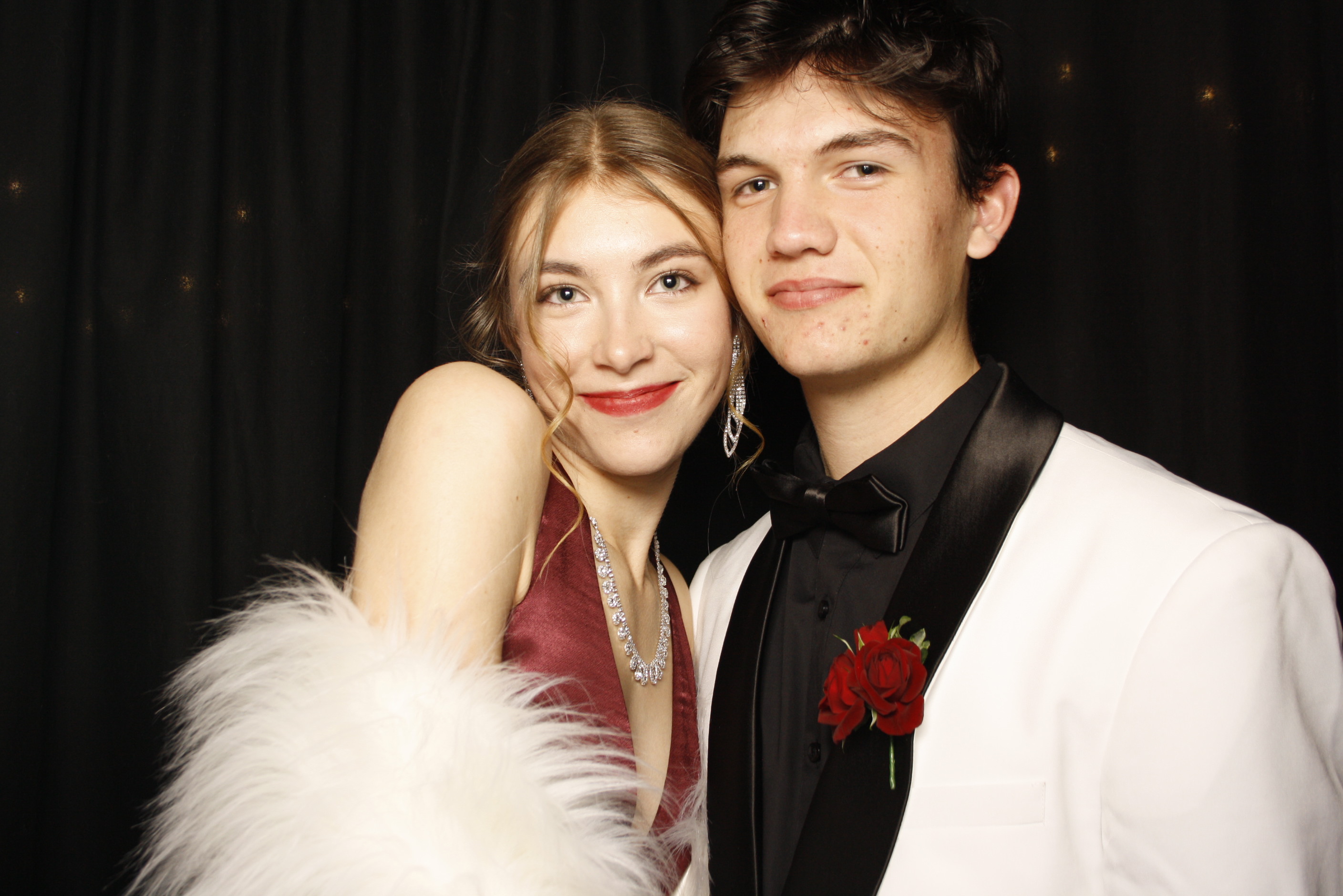 Kuranui College Ball | View more photos from the event at wgtngallery.classicphotobooths.co.nz/u/wgtncpbgallery/Kuranui-College-Ball