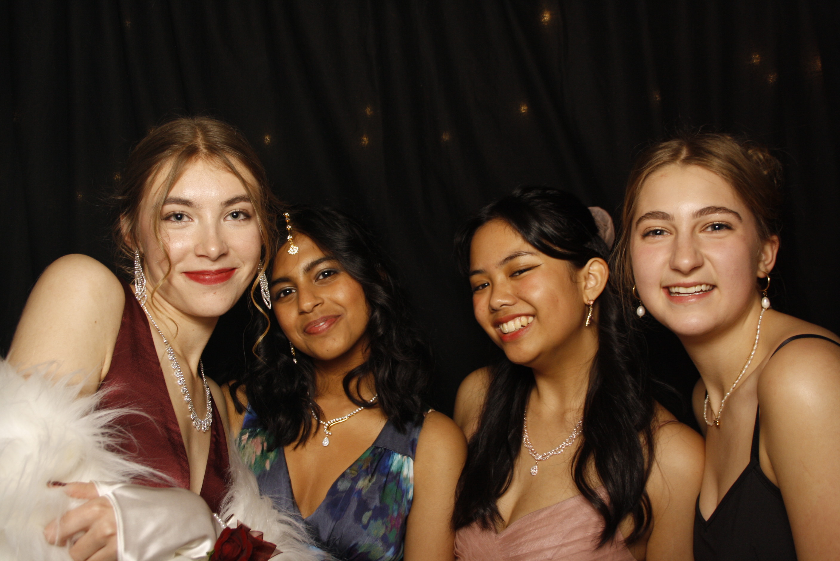 Kuranui College Ball | View more photos from the event at wgtngallery.classicphotobooths.co.nz/u/wgtncpbgallery/Kuranui-College-Ball