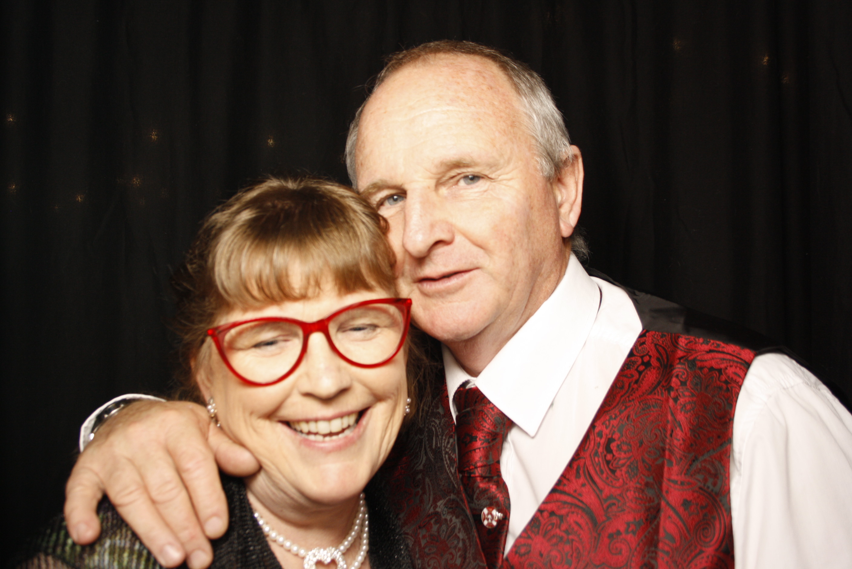 Kuranui College Ball | View more photos from the event at wgtngallery.classicphotobooths.co.nz/u/wgtncpbgallery/Kuranui-College-Ball