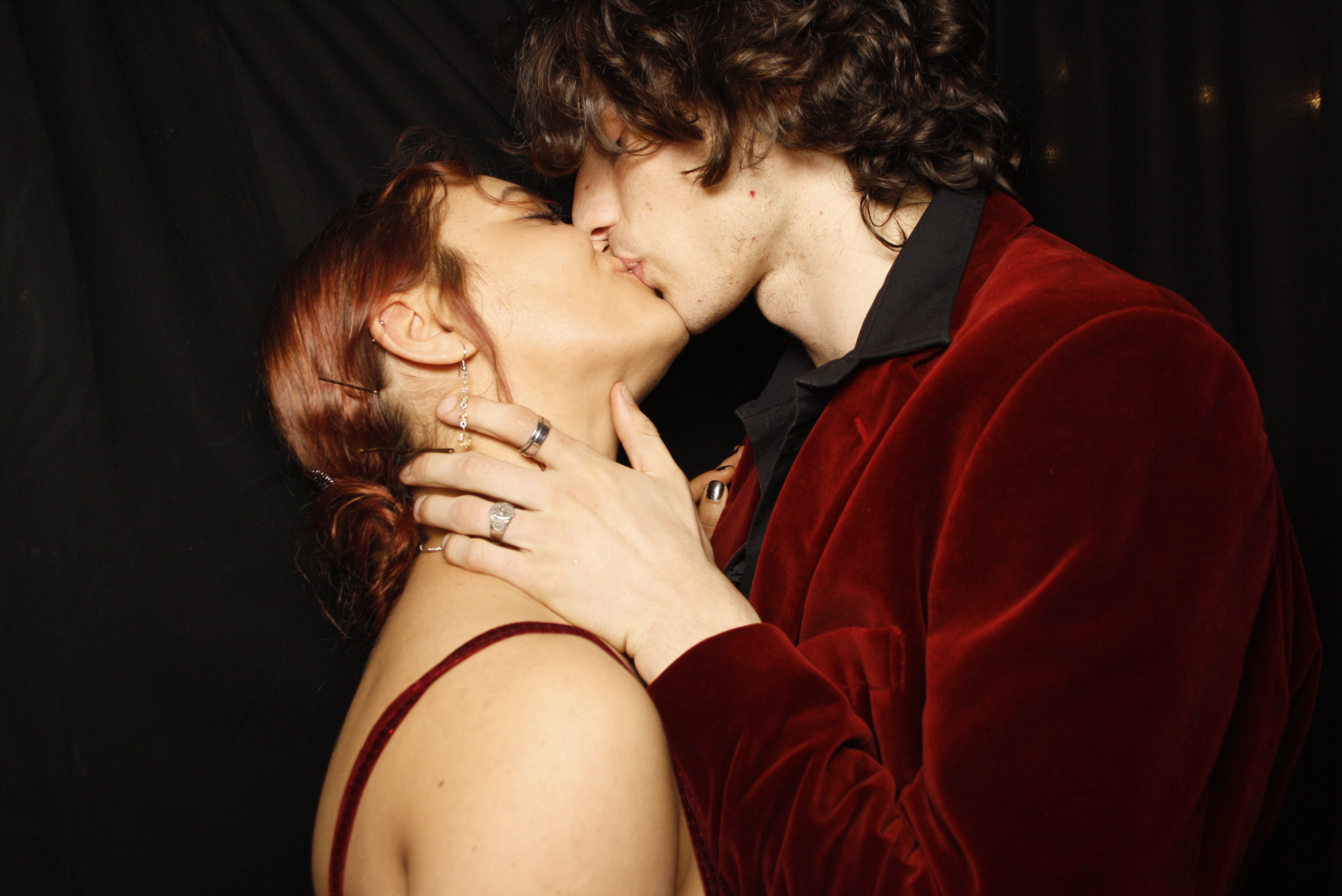 Kuranui College Ball | View more photos from the event at wgtngallery.classicphotobooths.co.nz/u/wgtncpbgallery/Kuranui-College-Ball