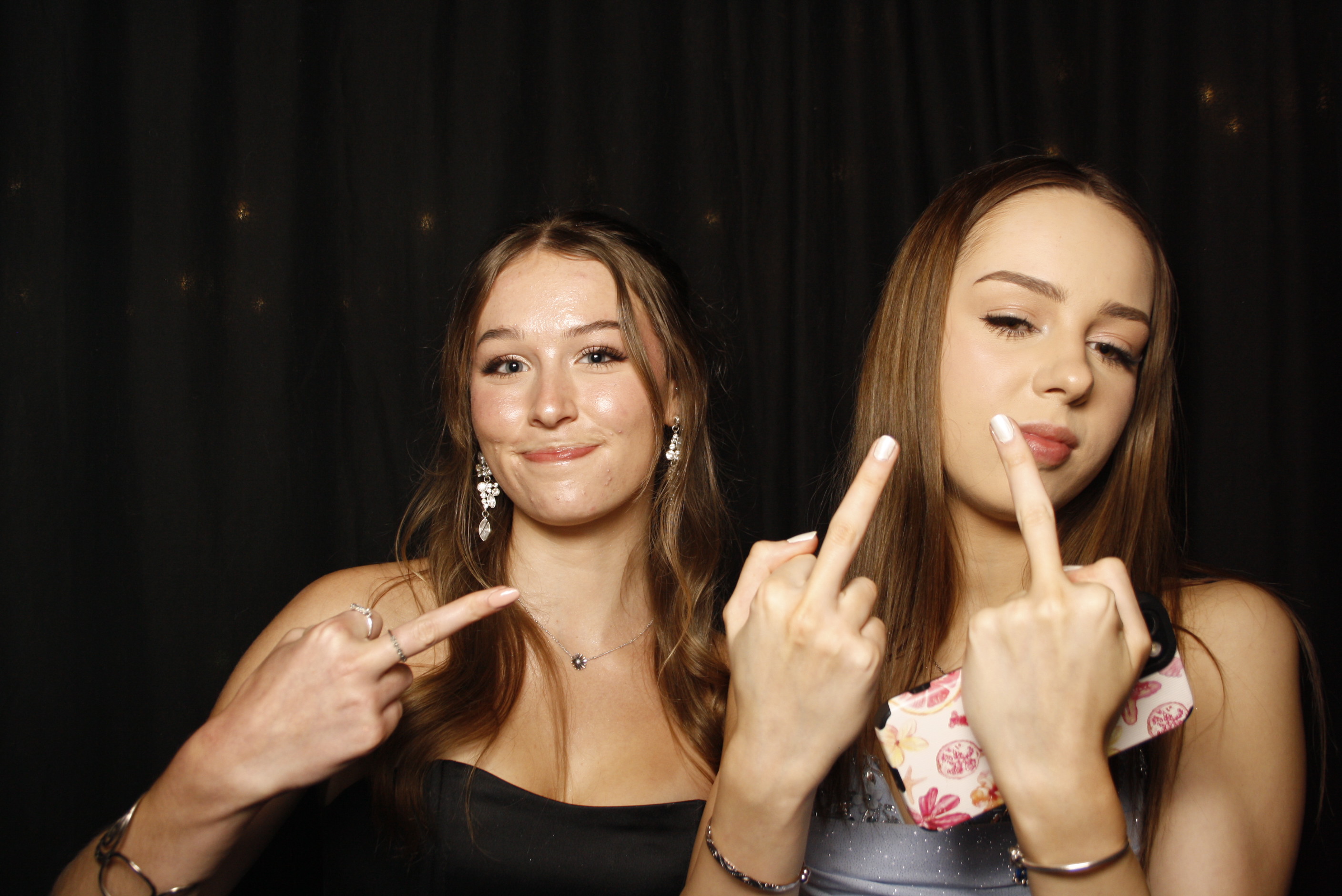 Kuranui College Ball | View more photos from the event at wgtngallery.classicphotobooths.co.nz/u/wgtncpbgallery/Kuranui-College-Ball