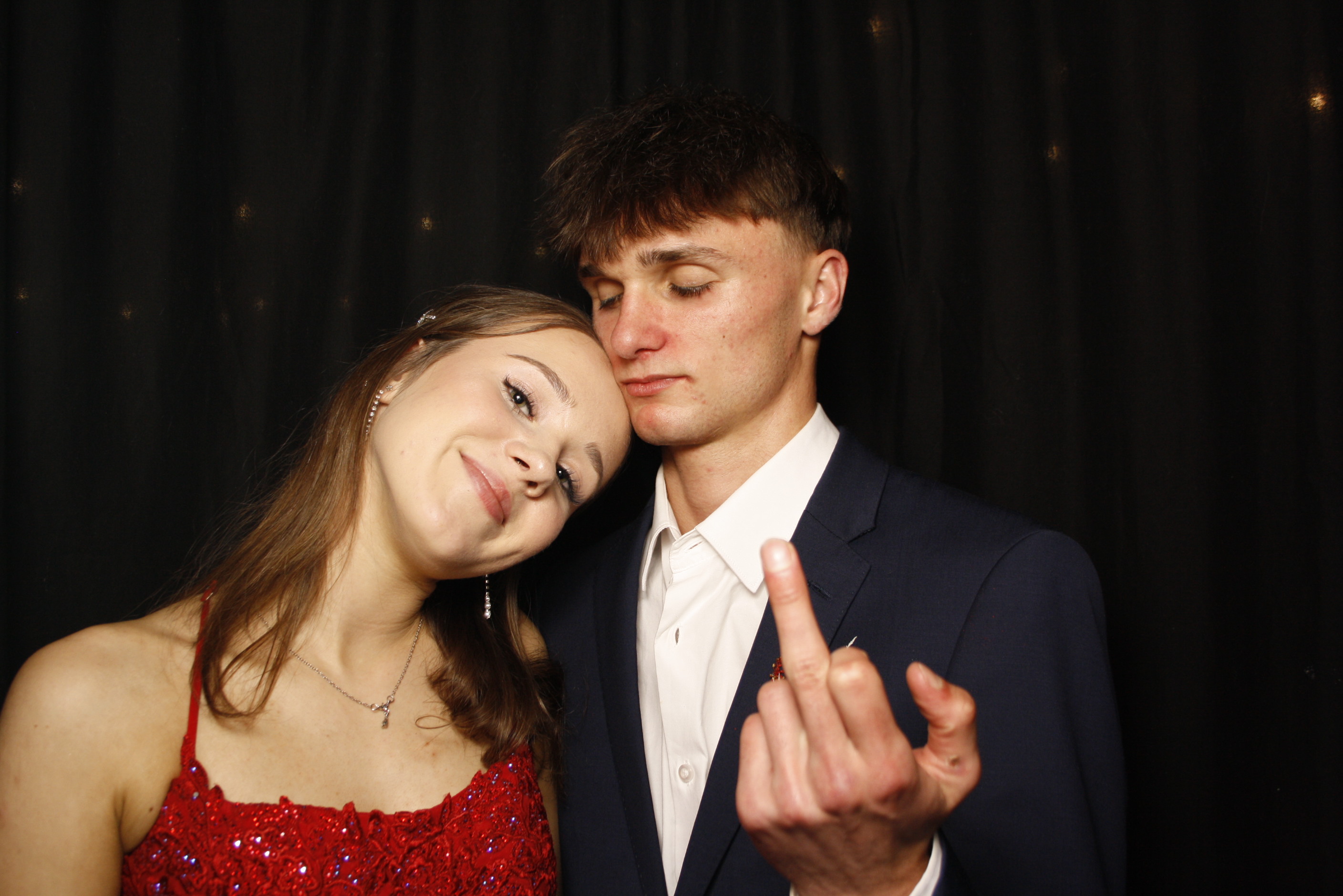 Kuranui College Ball | View more photos from the event at wgtngallery.classicphotobooths.co.nz/u/wgtncpbgallery/Kuranui-College-Ball