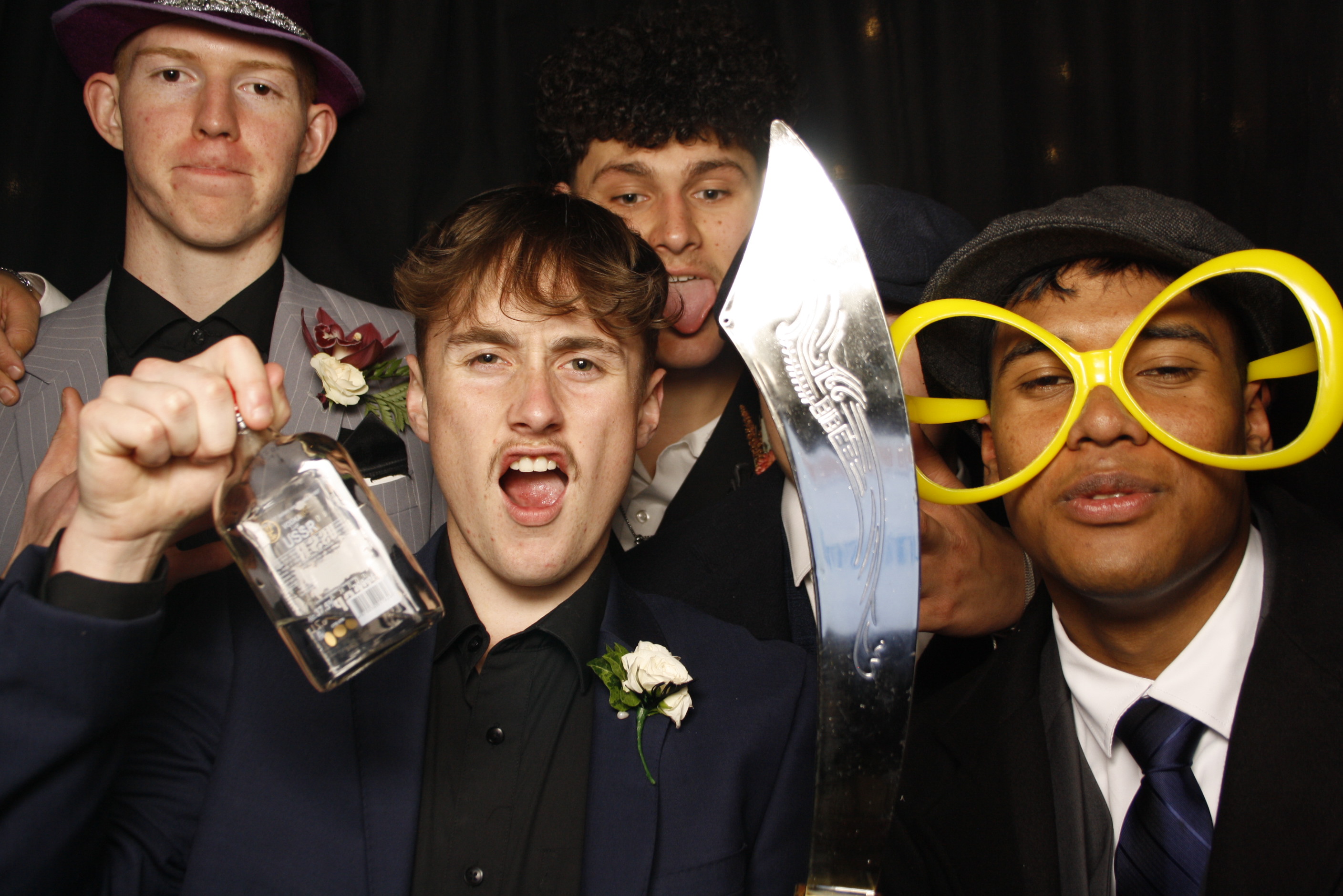 Kuranui College Ball | View more photos from the event at wgtngallery.classicphotobooths.co.nz/u/wgtncpbgallery/Kuranui-College-Ball