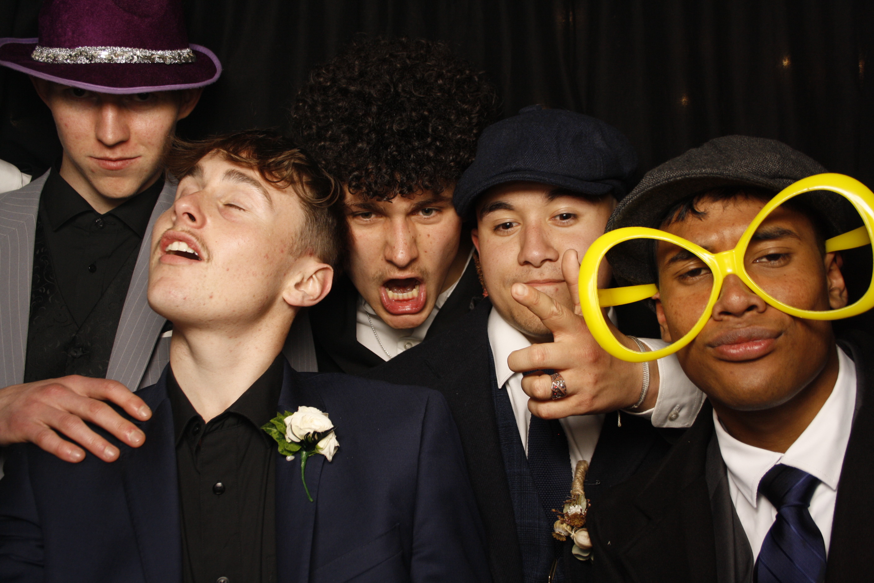 Kuranui College Ball | View more photos from the event at wgtngallery.classicphotobooths.co.nz/u/wgtncpbgallery/Kuranui-College-Ball