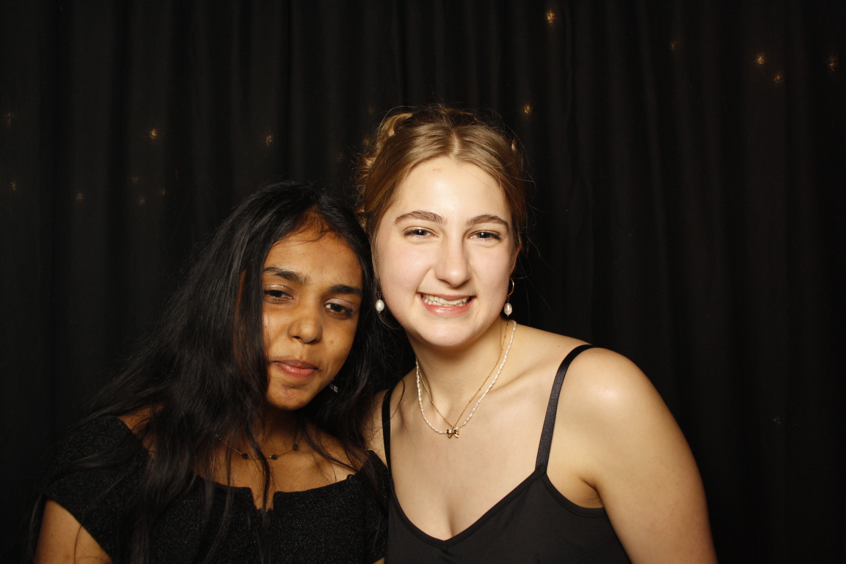 Kuranui College Ball | View more photos from the event at wgtngallery.classicphotobooths.co.nz/u/wgtncpbgallery/Kuranui-College-Ball