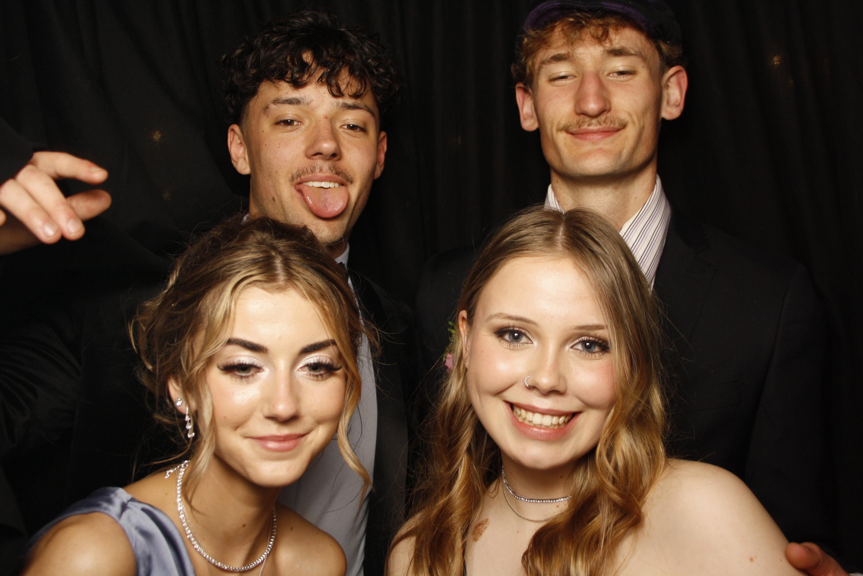 Kuranui College Ball | View more photos from the event at wgtngallery.classicphotobooths.co.nz/u/wgtncpbgallery/Kuranui-College-Ball