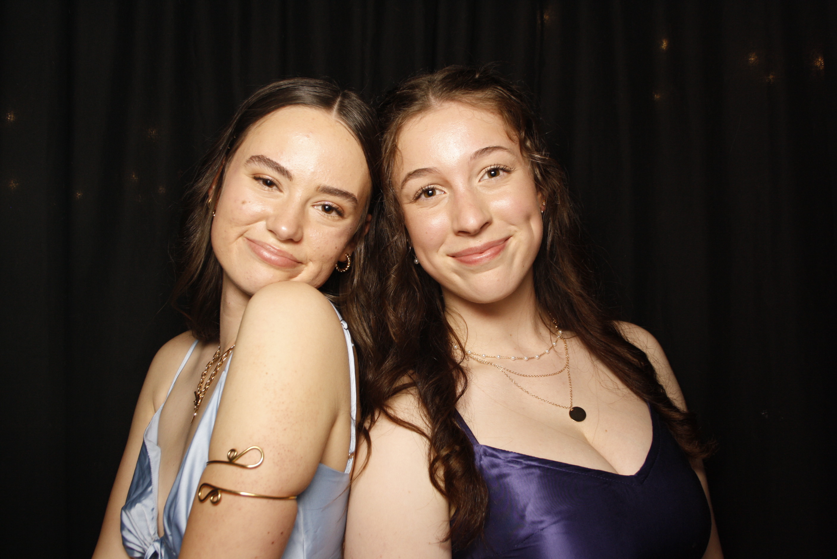 Kuranui College Ball | View more photos from the event at wgtngallery.classicphotobooths.co.nz/u/wgtncpbgallery/Kuranui-College-Ball