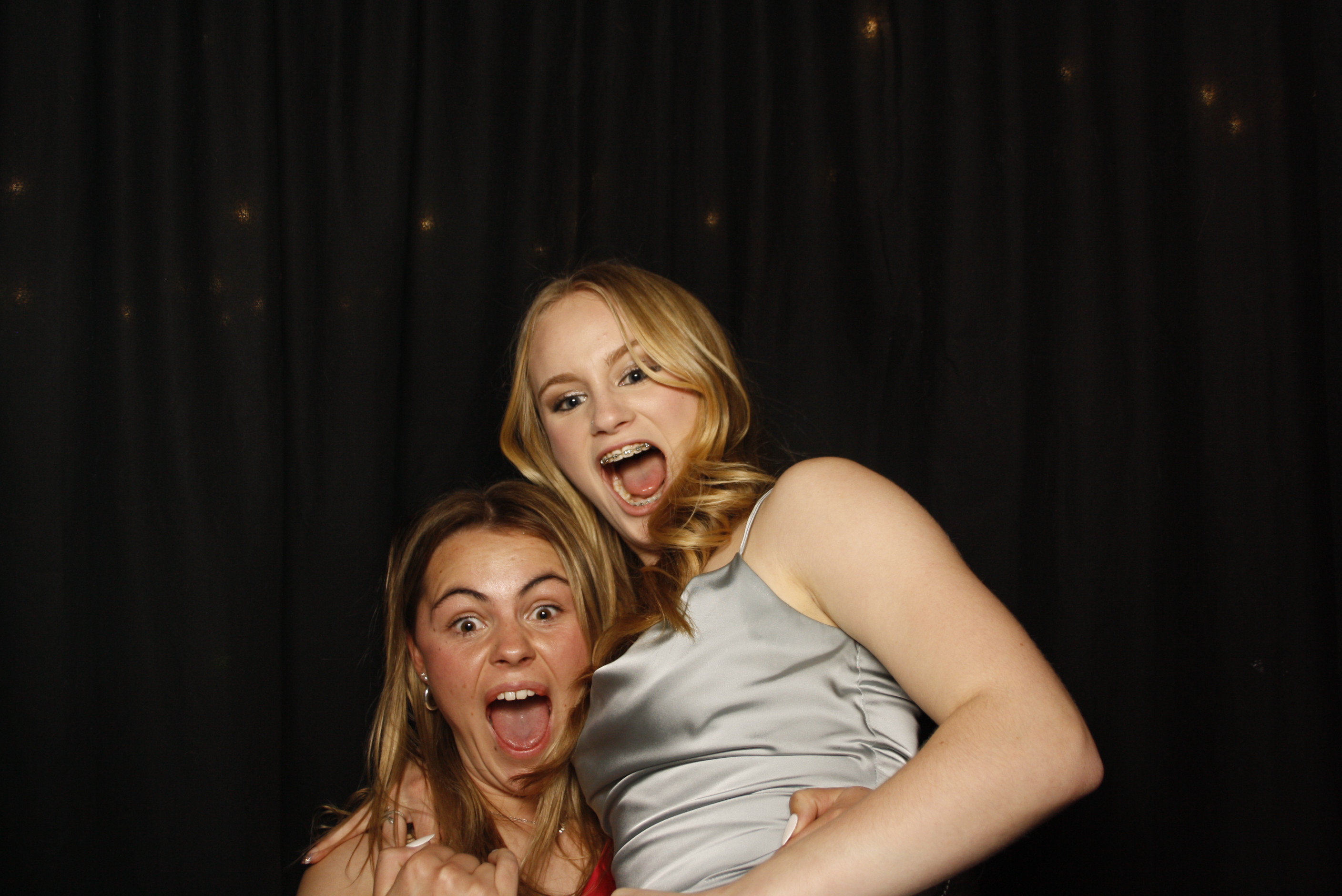 Kuranui College Ball | View more photos from the event at wgtngallery.classicphotobooths.co.nz/u/wgtncpbgallery/Kuranui-College-Ball