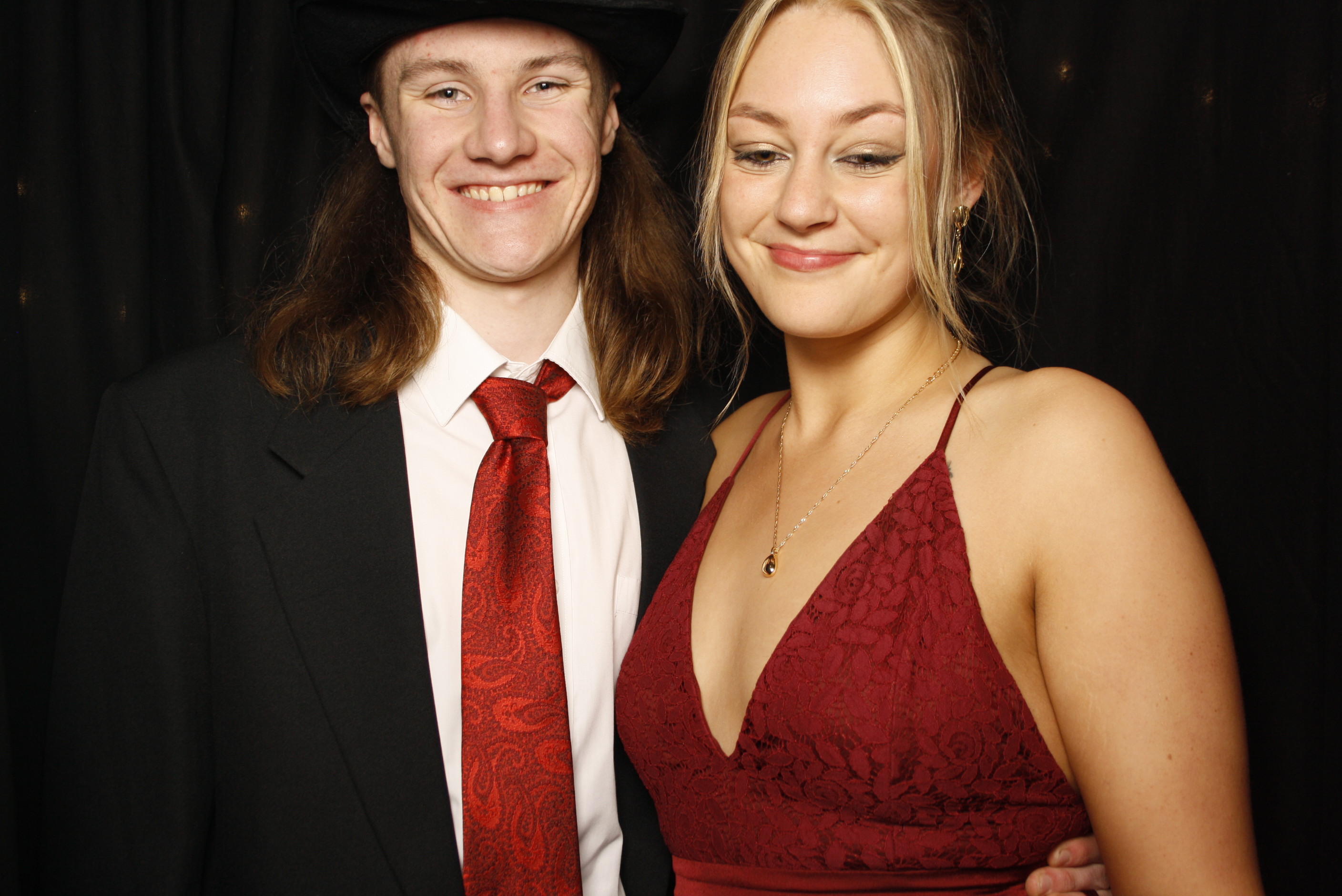 Kuranui College Ball | View more photos from the event at wgtngallery.classicphotobooths.co.nz/u/wgtncpbgallery/Kuranui-College-Ball