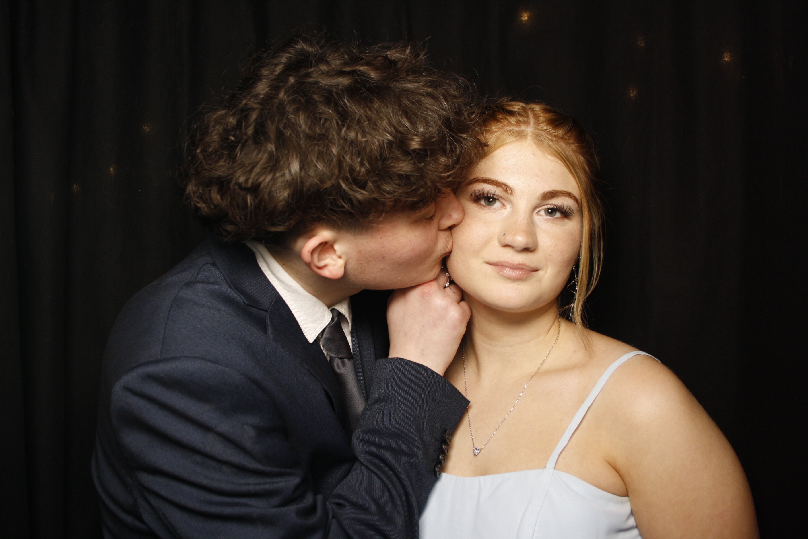 Kuranui College Ball | View more photos from the event at wgtngallery.classicphotobooths.co.nz/u/wgtncpbgallery/Kuranui-College-Ball