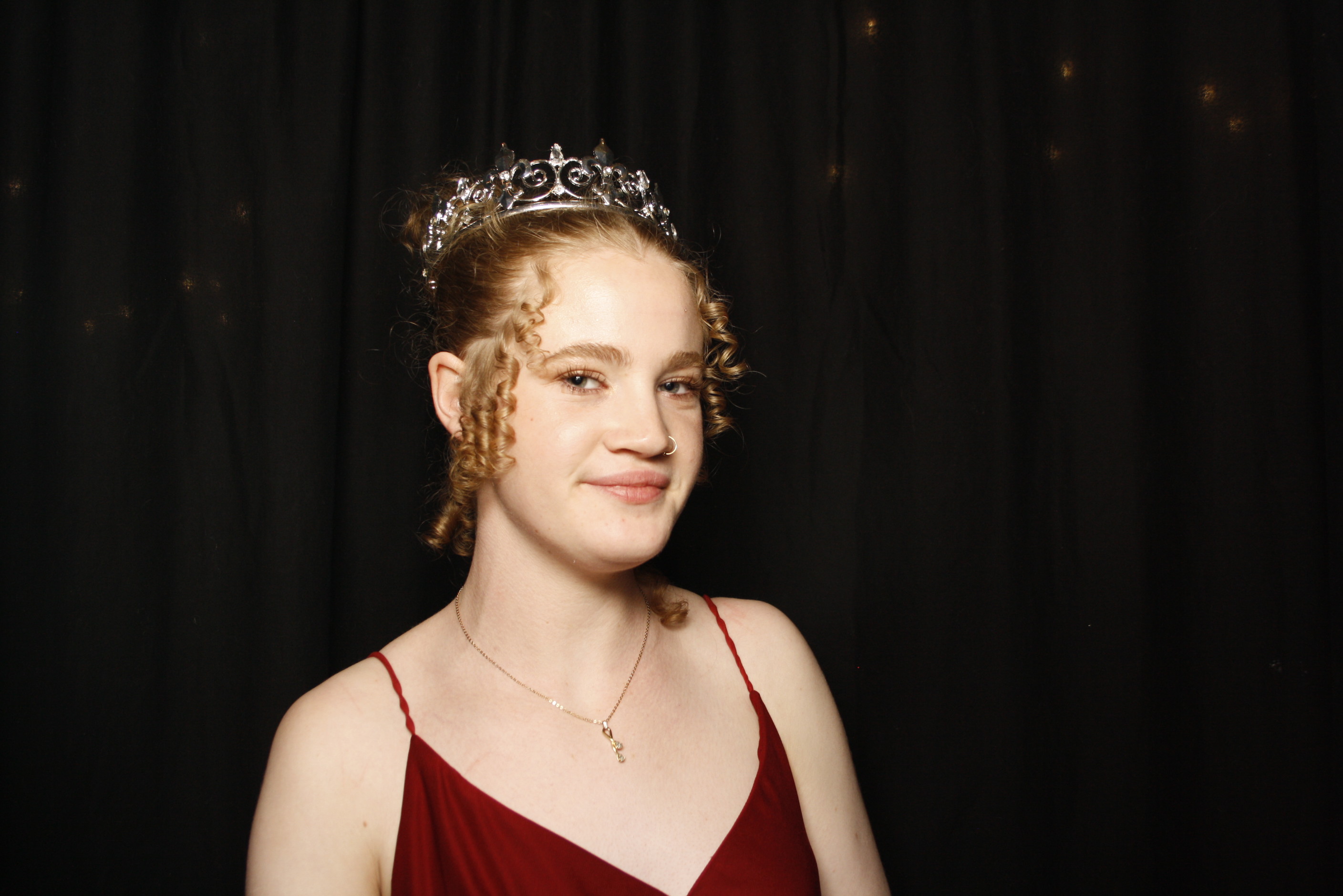 Kuranui College Ball | View more photos from the event at wgtngallery.classicphotobooths.co.nz/u/wgtncpbgallery/Kuranui-College-Ball