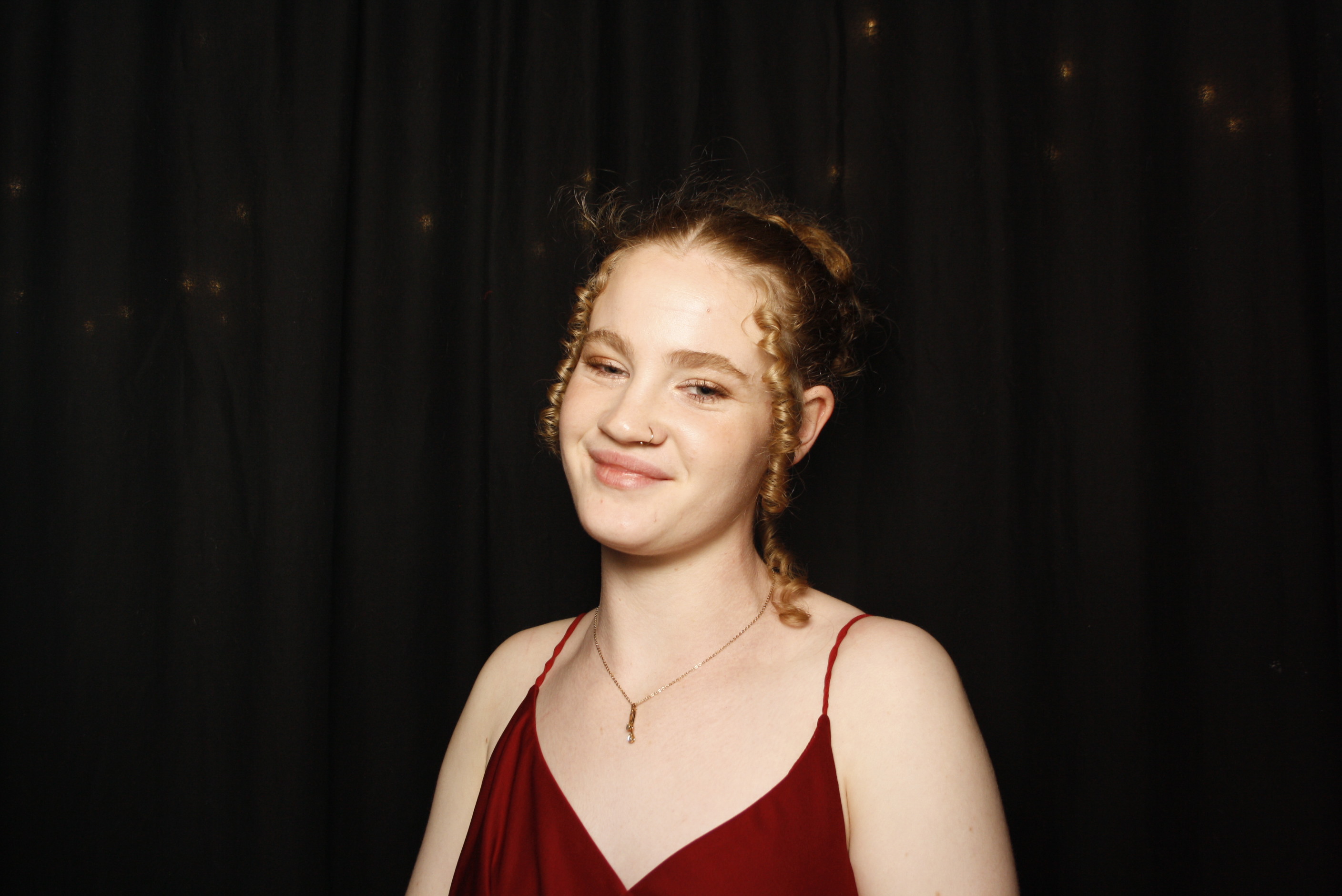 Kuranui College Ball | View more photos from the event at wgtngallery.classicphotobooths.co.nz/u/wgtncpbgallery/Kuranui-College-Ball