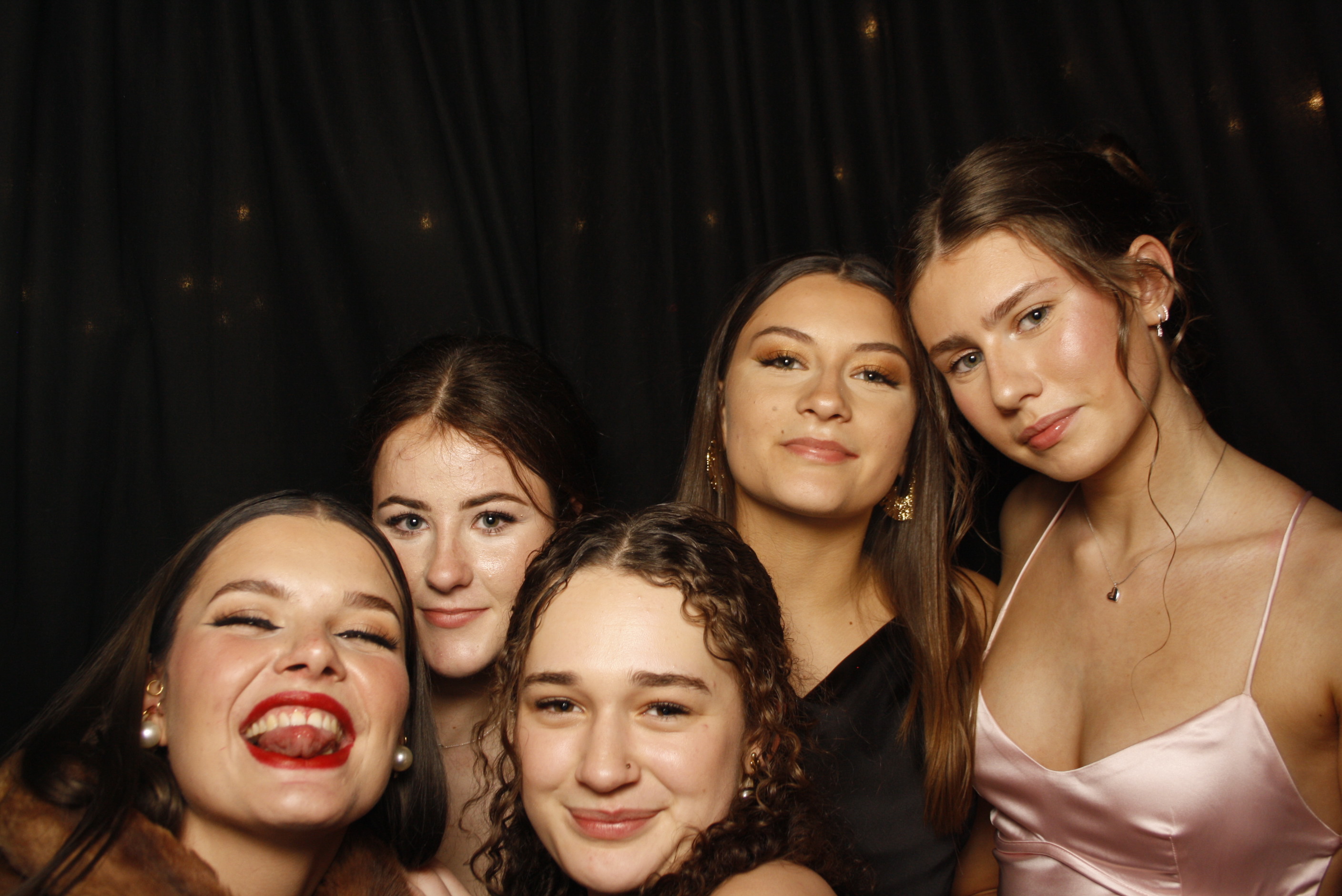 Kuranui College Ball | View more photos from the event at wgtngallery.classicphotobooths.co.nz/u/wgtncpbgallery/Kuranui-College-Ball