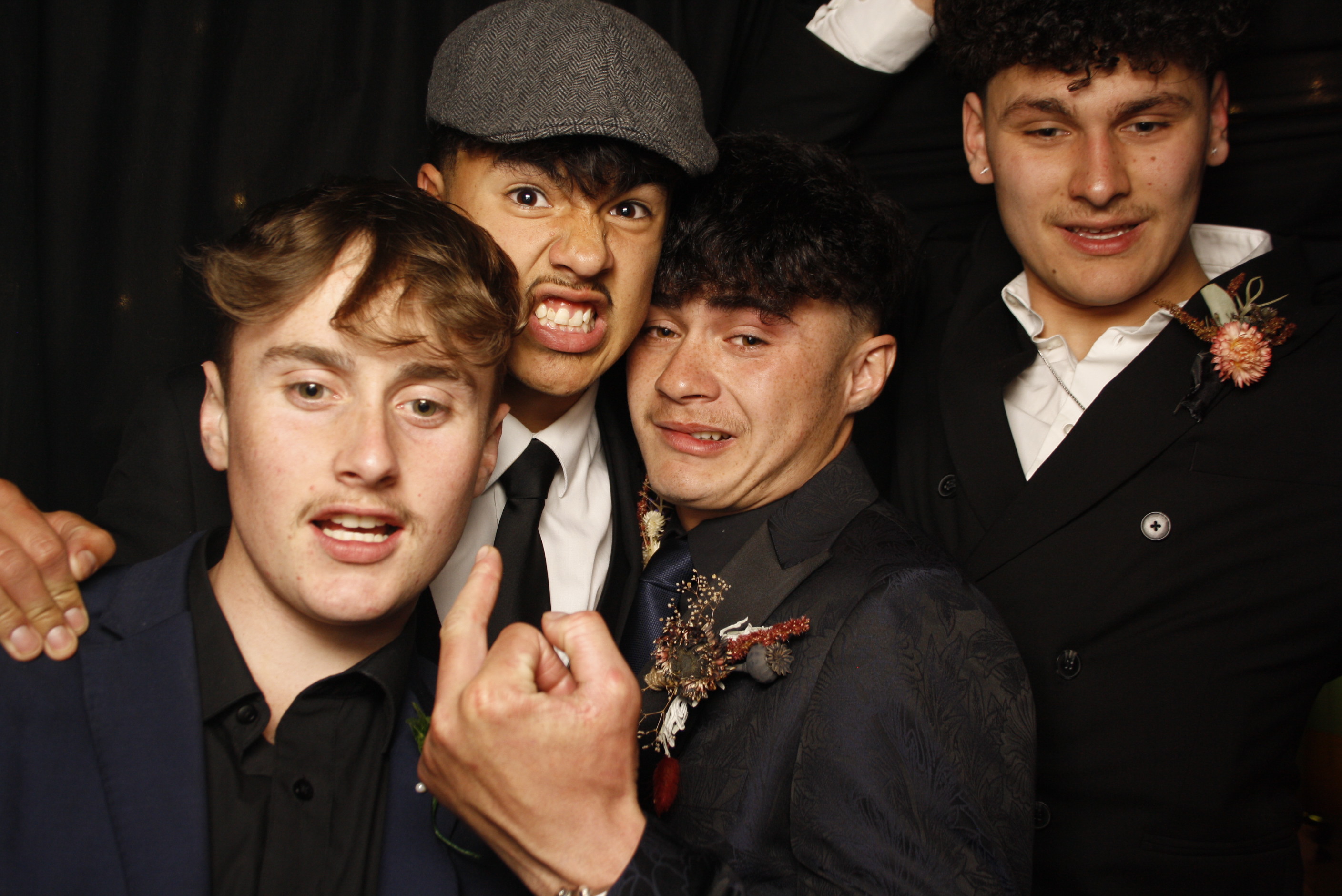 Kuranui College Ball | View more photos from the event at wgtngallery.classicphotobooths.co.nz/u/wgtncpbgallery/Kuranui-College-Ball