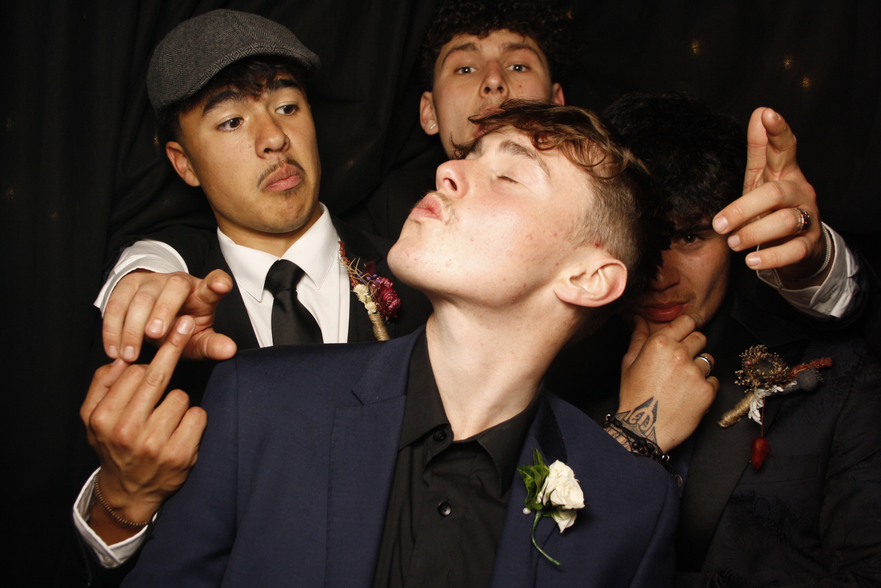 Kuranui College Ball | View more photos from the event at wgtngallery.classicphotobooths.co.nz/u/wgtncpbgallery/Kuranui-College-Ball