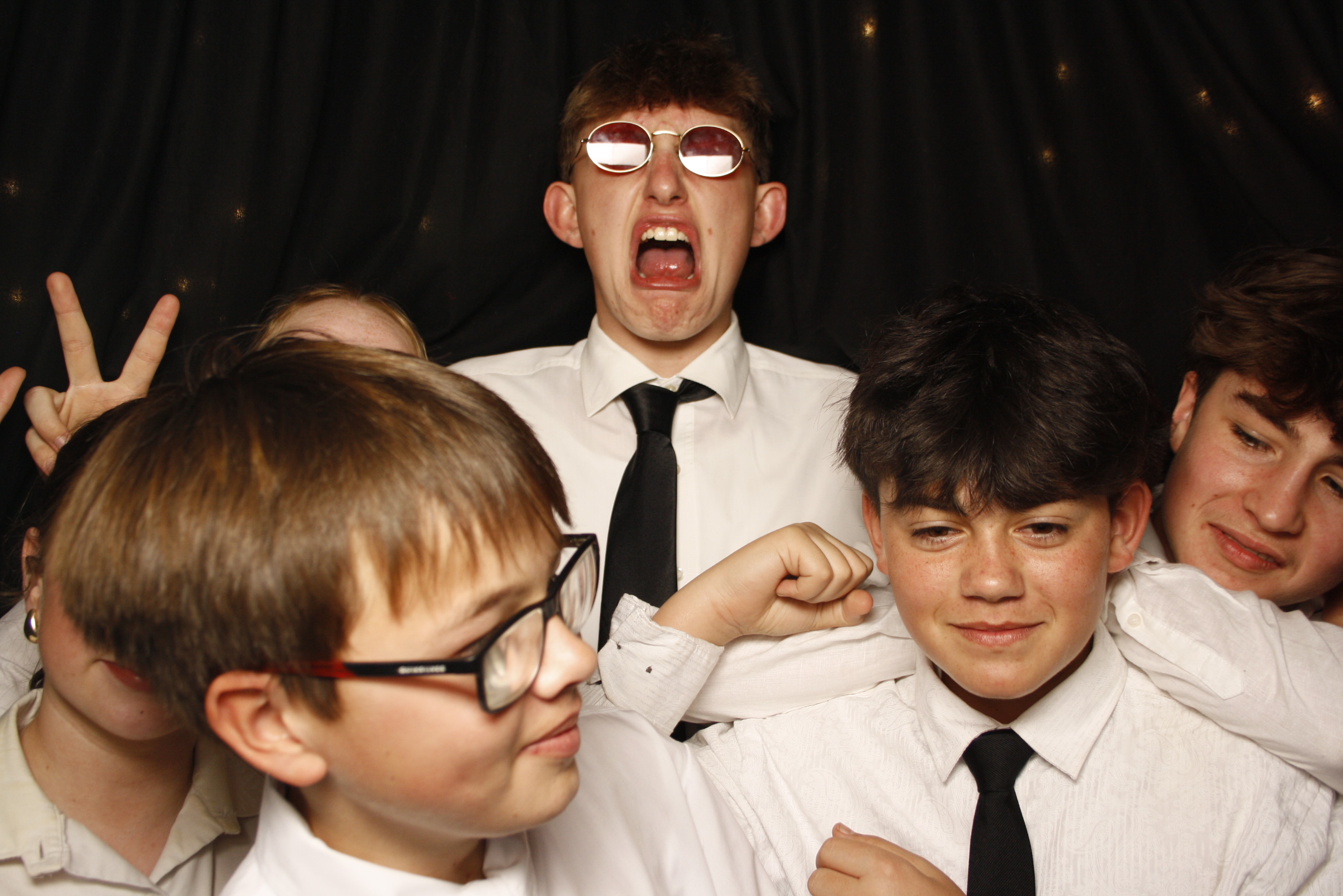 Kuranui College Ball | View more photos from the event at wgtngallery.classicphotobooths.co.nz/u/wgtncpbgallery/Kuranui-College-Ball