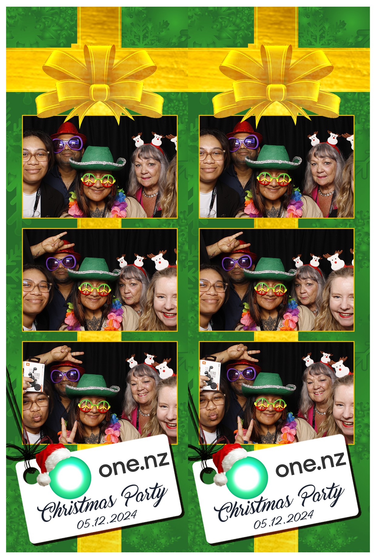 One Christmas 2024 - Wellington | View more photos from the event at wgtngallery.classicphotobooths.co.nz/u/wgtncpbgallery/One-Christmas-2024-Wellington