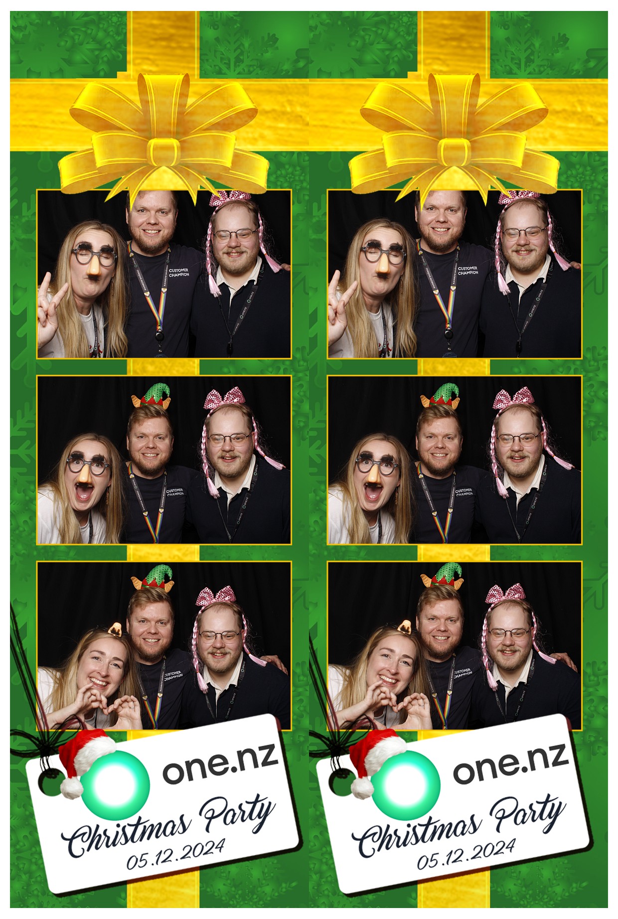 One Christmas 2024 - Wellington | View more photos from the event at wgtngallery.classicphotobooths.co.nz/u/wgtncpbgallery/One-Christmas-2024-Wellington