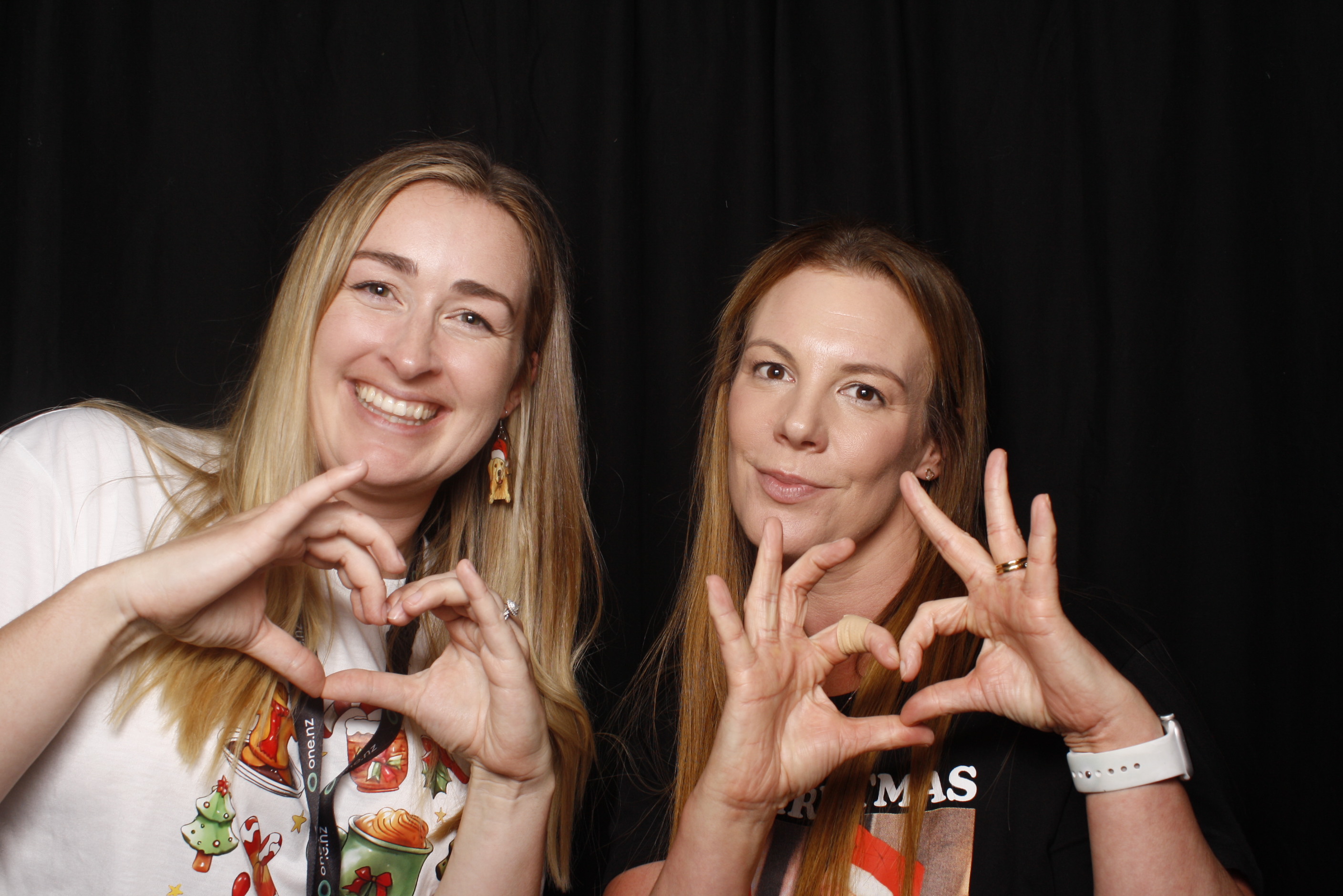 One Christmas 2024 - Wellington | View more photos from the event at wgtngallery.classicphotobooths.co.nz/u/wgtncpbgallery/One-Christmas-2024-Wellington