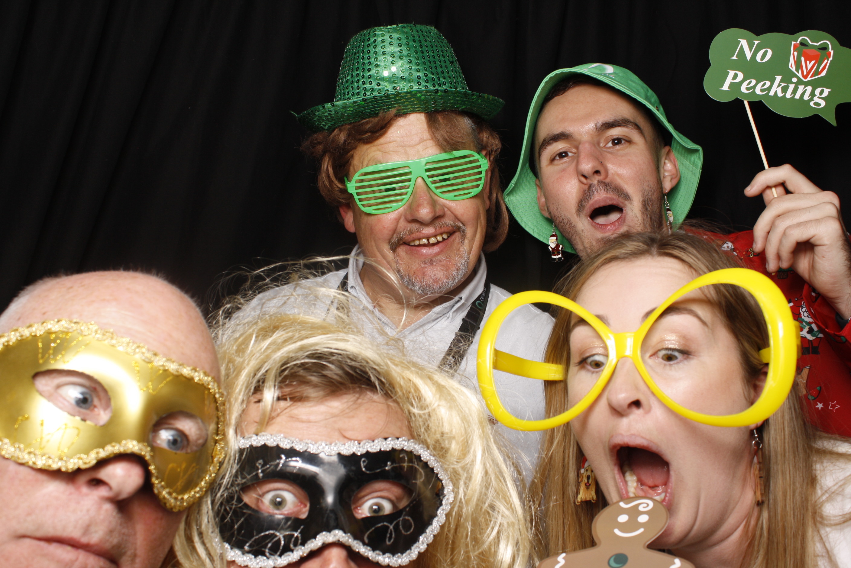 One Christmas 2024 - Wellington | View more photos from the event at wgtngallery.classicphotobooths.co.nz/u/wgtncpbgallery/One-Christmas-2024-Wellington