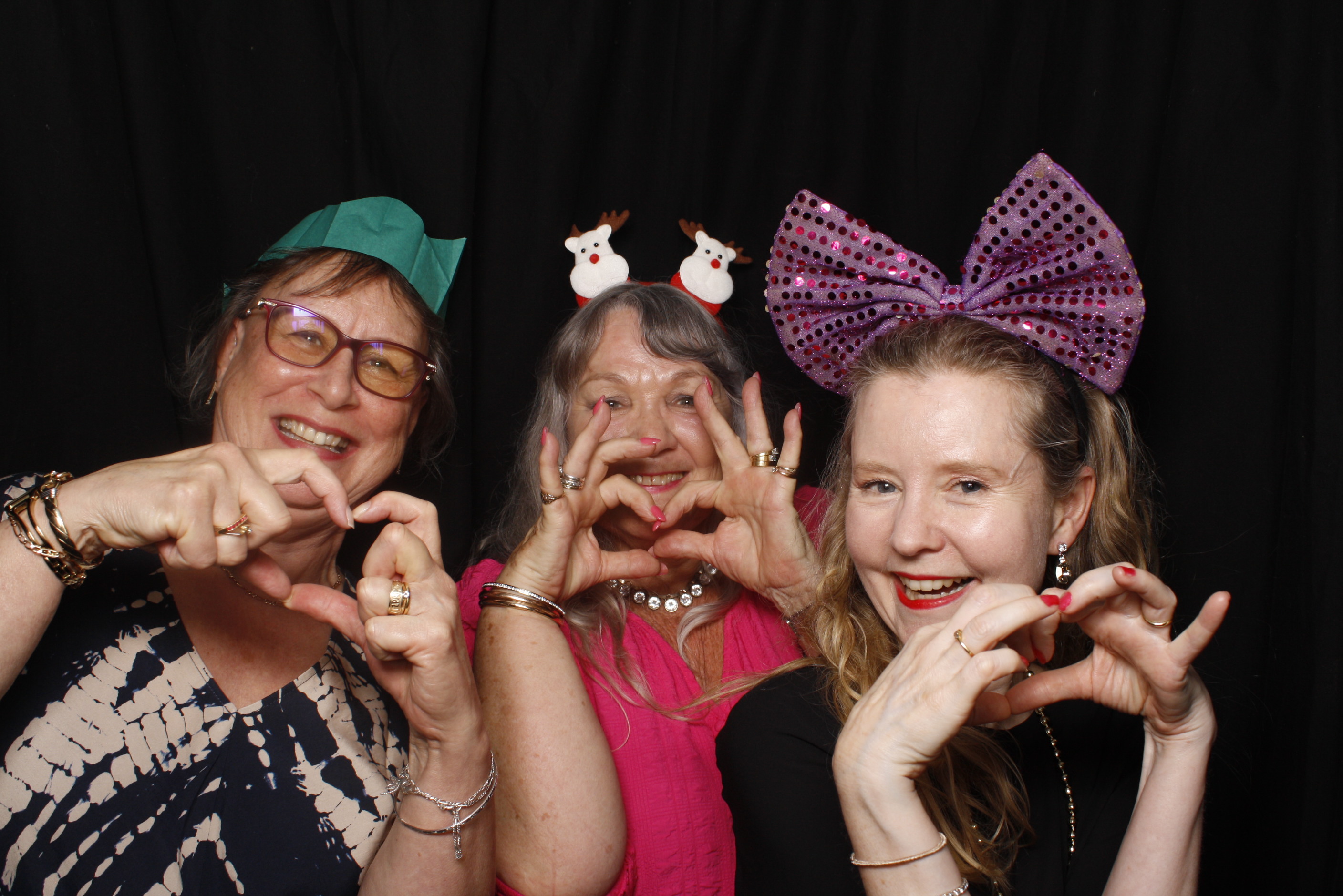 One Christmas 2024 - Wellington | View more photos from the event at wgtngallery.classicphotobooths.co.nz/u/wgtncpbgallery/One-Christmas-2024-Wellington