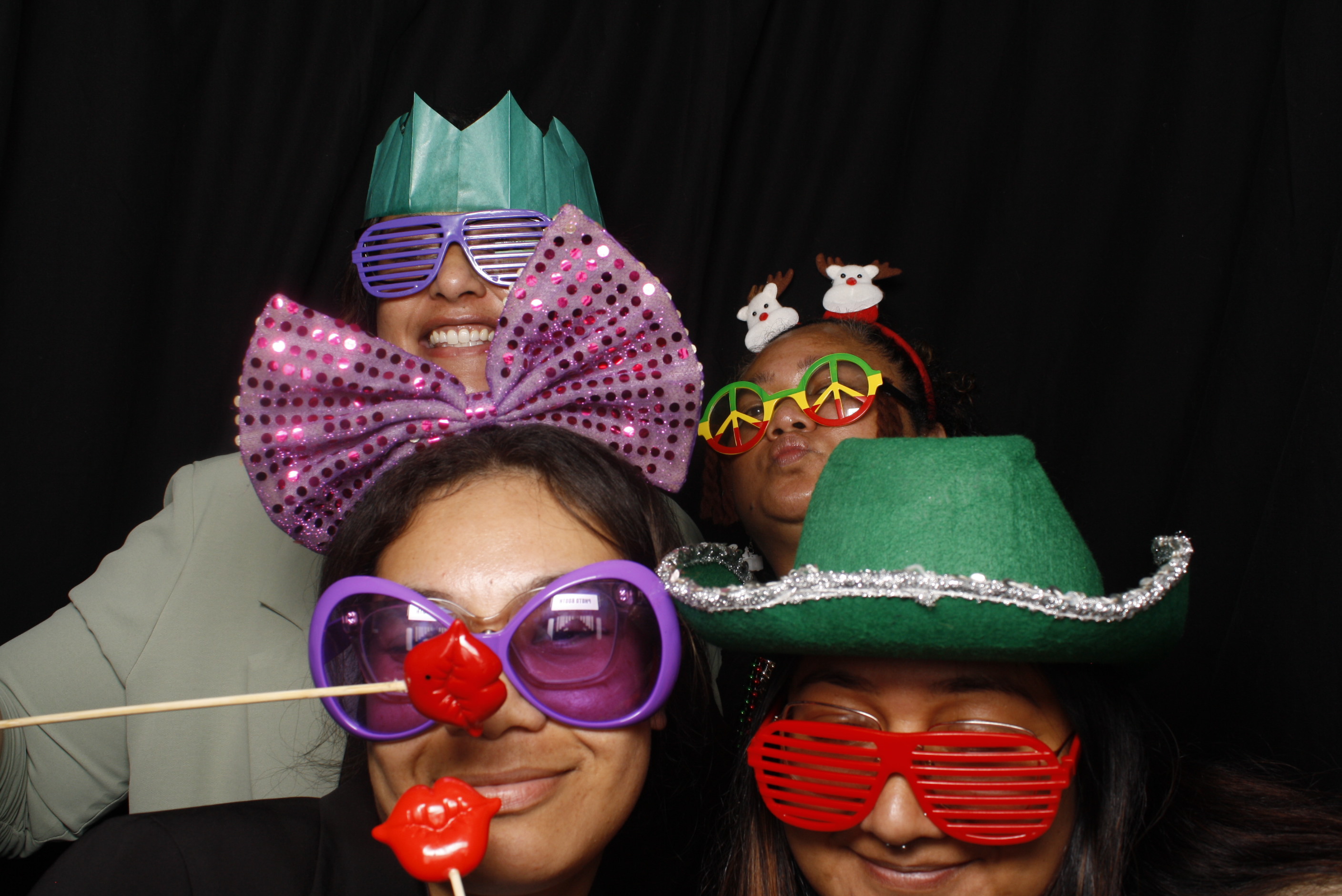 One Christmas 2024 - Wellington | View more photos from the event at wgtngallery.classicphotobooths.co.nz/u/wgtncpbgallery/One-Christmas-2024-Wellington