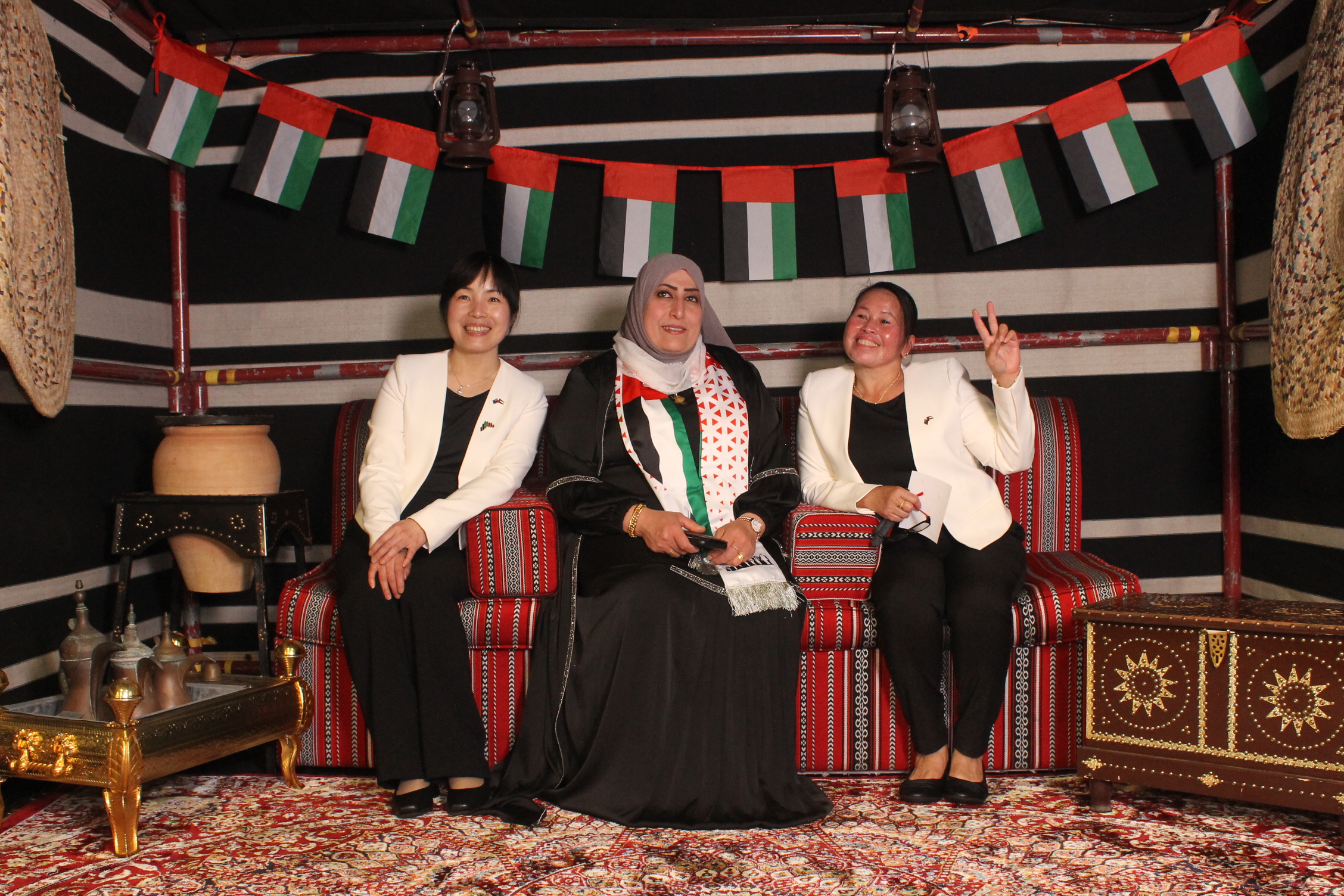 UAE National Day 53 - Wellington 2024 | View more photos from the event at wgtngallery.classicphotobooths.co.nz/u/wgtncpbgallery/UAE-National-Day-53-Wellington-2024