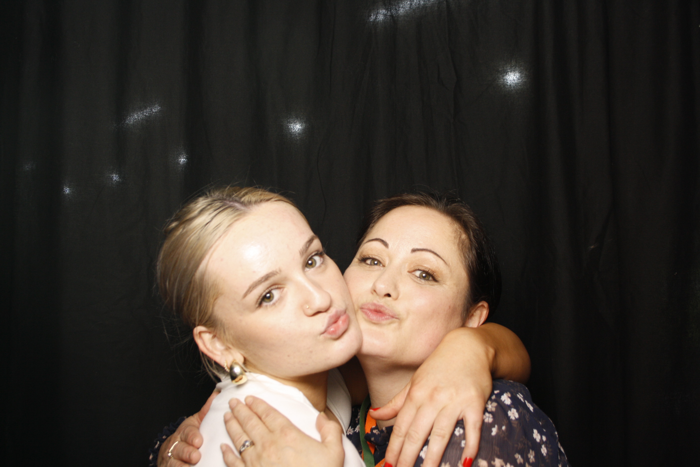 Whitecliffe Family Reunion | View more photos from the event at wgtngallery.classicphotobooths.co.nz/u/wgtncpbgallery/Whitecliffe-Family-Reunion