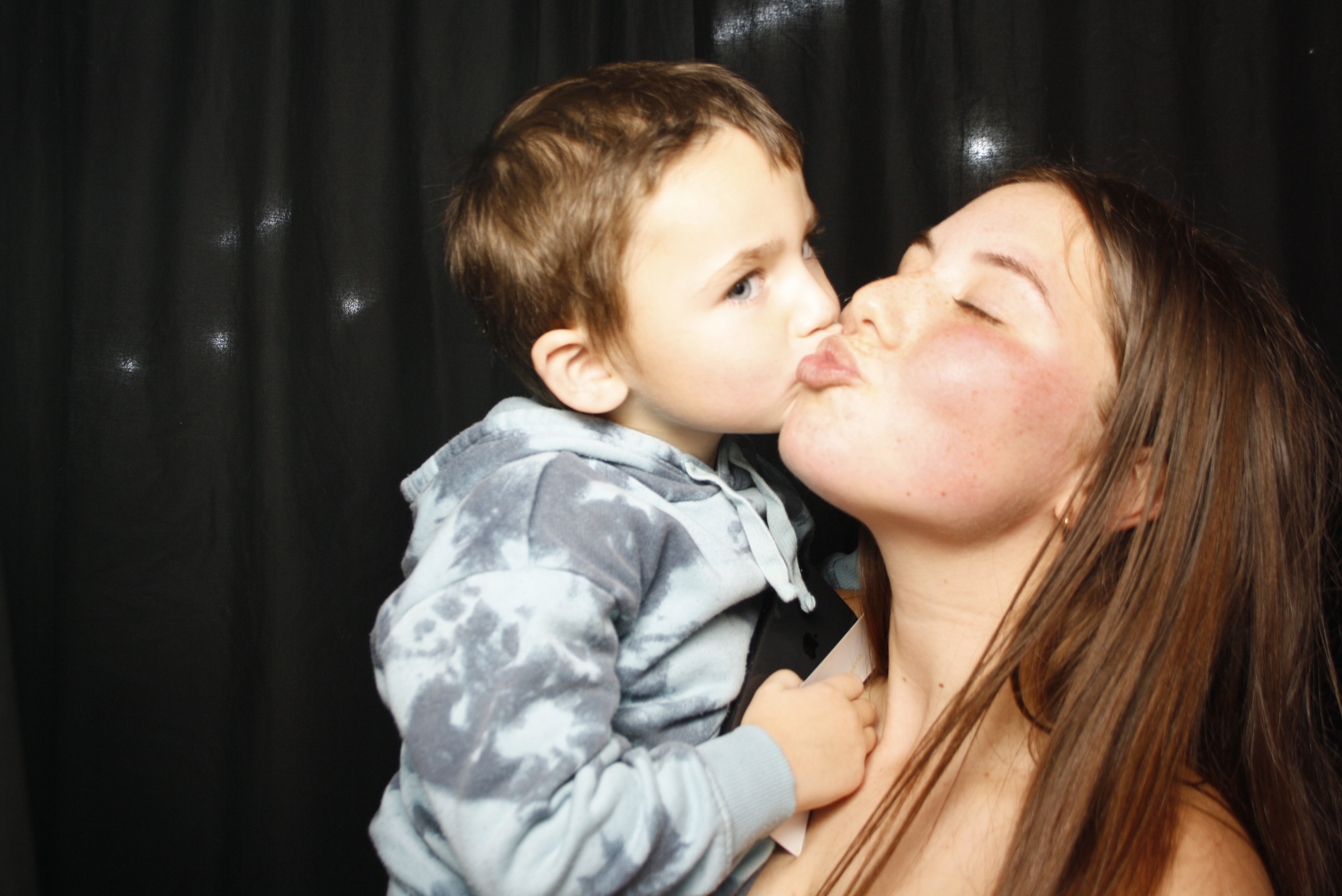 Whitecliffe Family Reunion | View more photos from the event at wgtngallery.classicphotobooths.co.nz/u/wgtncpbgallery/Whitecliffe-Family-Reunion