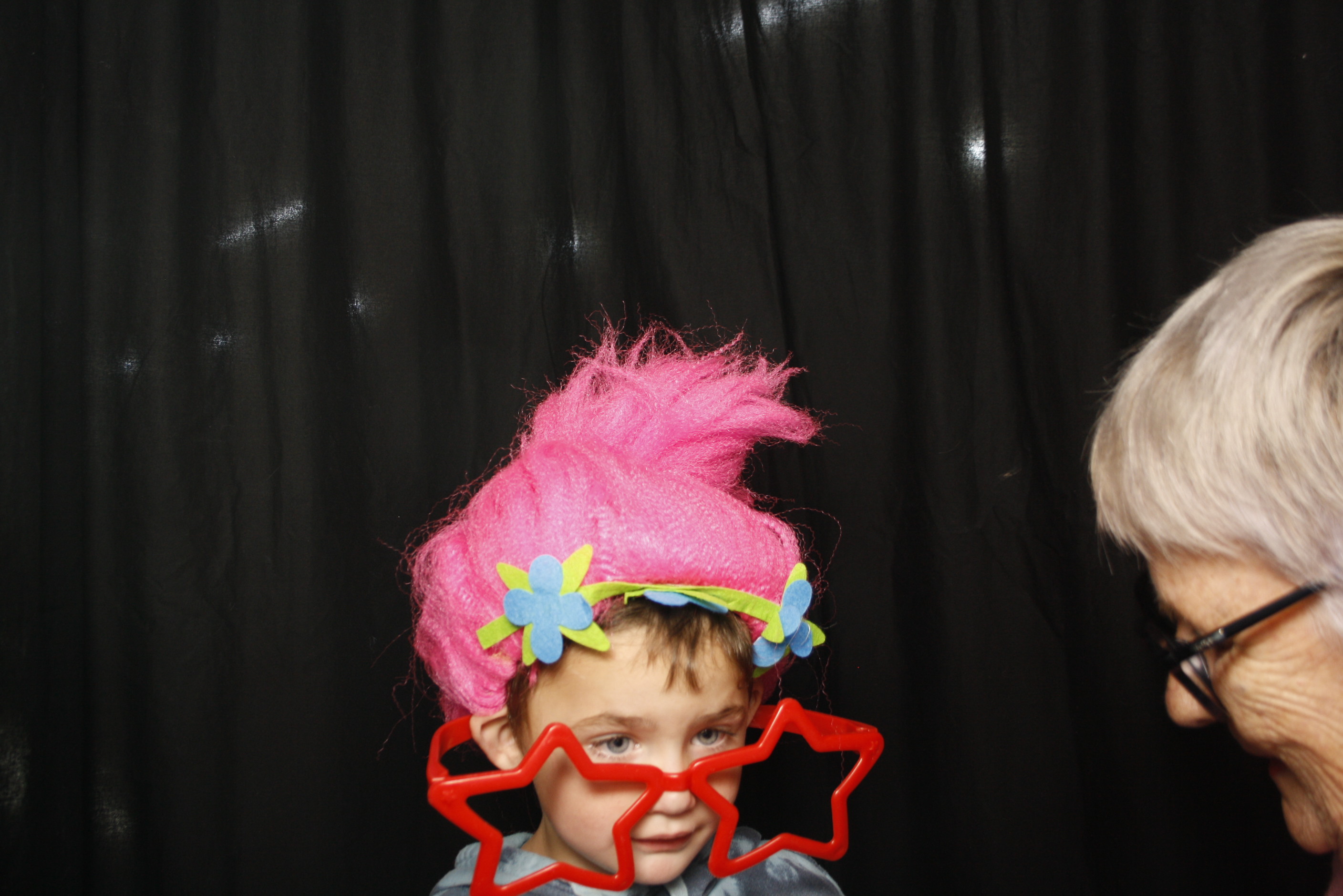 Whitecliffe Family Reunion | View more photos from the event at wgtngallery.classicphotobooths.co.nz/u/wgtncpbgallery/Whitecliffe-Family-Reunion