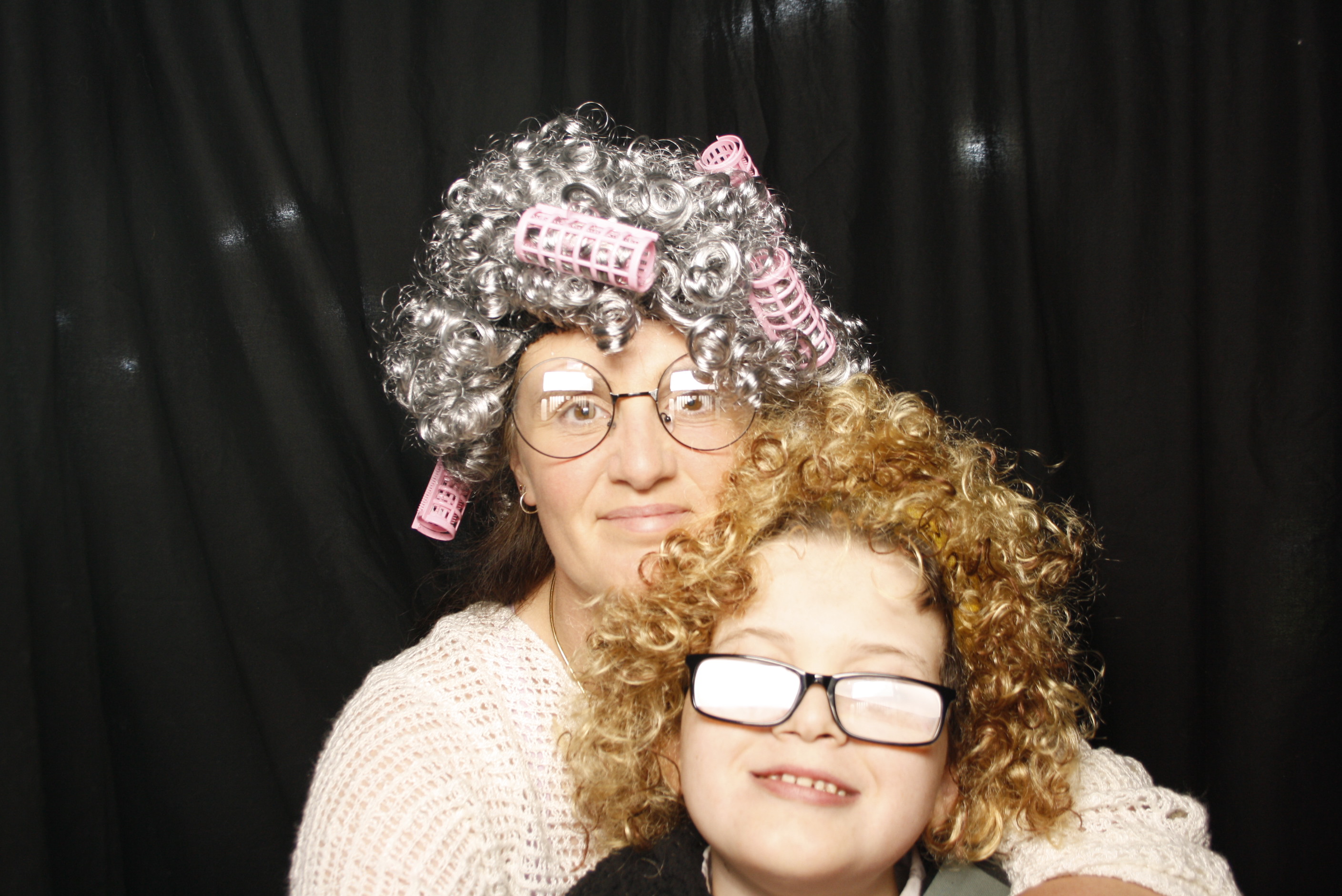 Whitecliffe Family Reunion | View more photos from the event at wgtngallery.classicphotobooths.co.nz/u/wgtncpbgallery/Whitecliffe-Family-Reunion