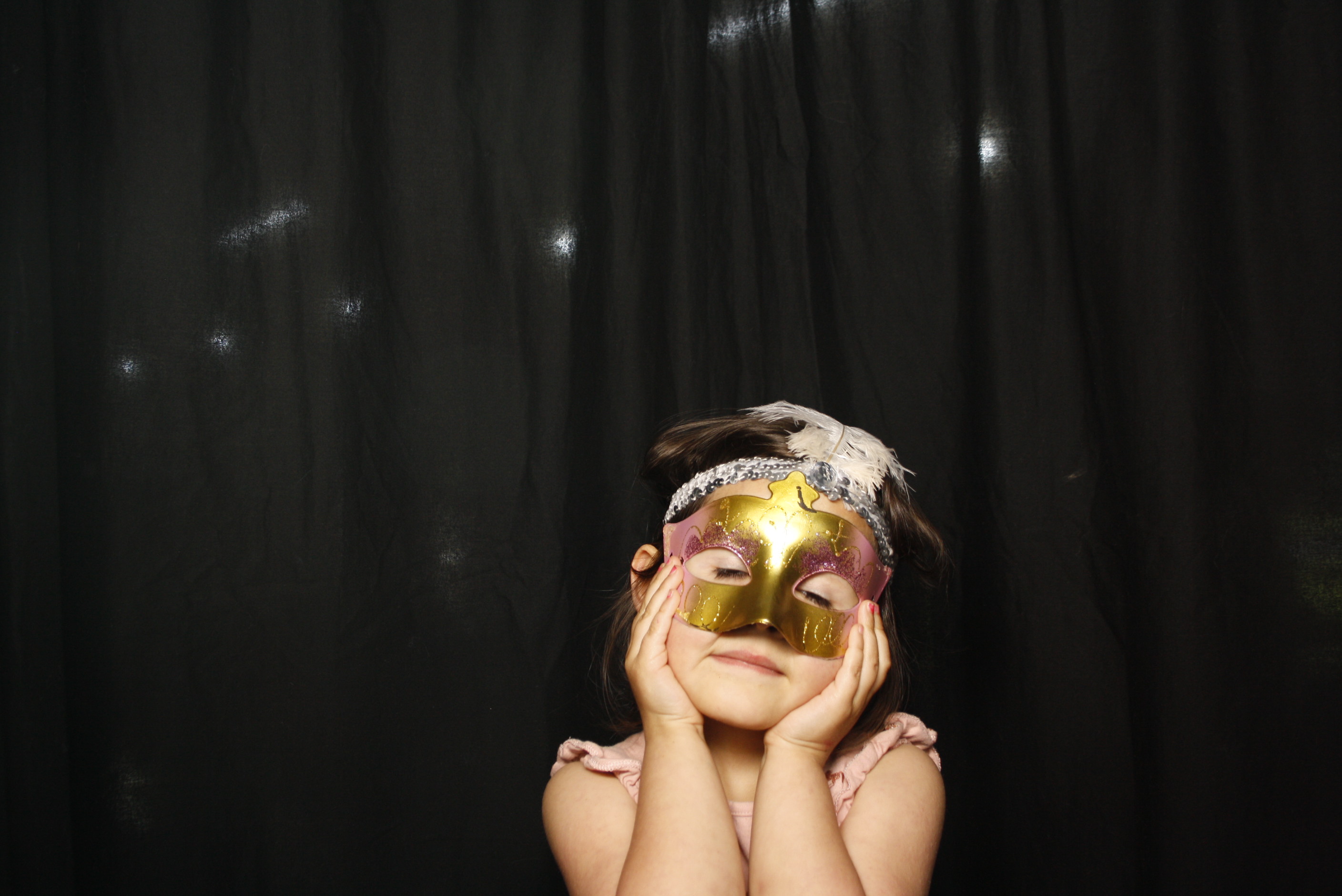 Whitecliffe Family Reunion | View more photos from the event at wgtngallery.classicphotobooths.co.nz/u/wgtncpbgallery/Whitecliffe-Family-Reunion