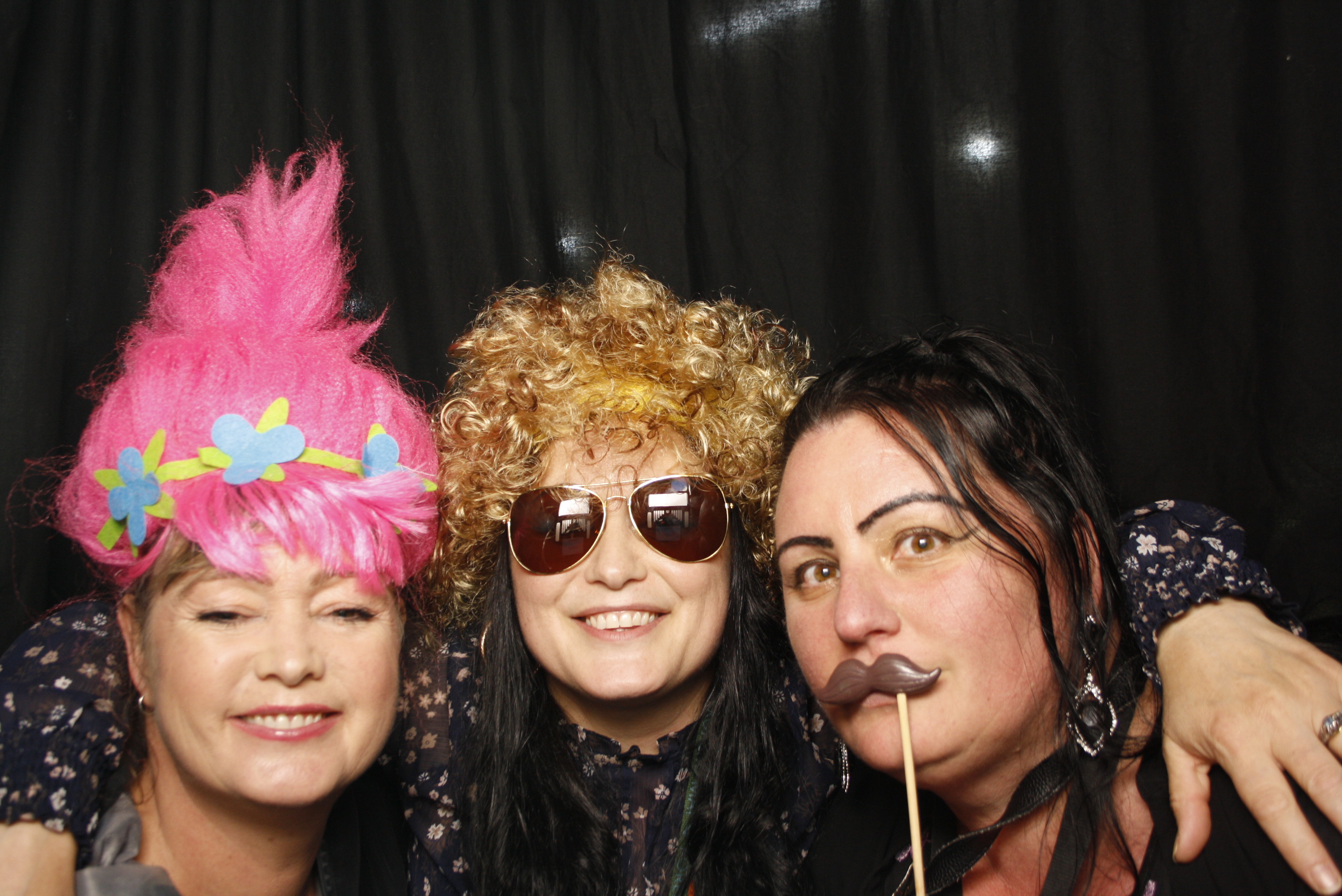 Whitecliffe Family Reunion | View more photos from the event at wgtngallery.classicphotobooths.co.nz/u/wgtncpbgallery/Whitecliffe-Family-Reunion