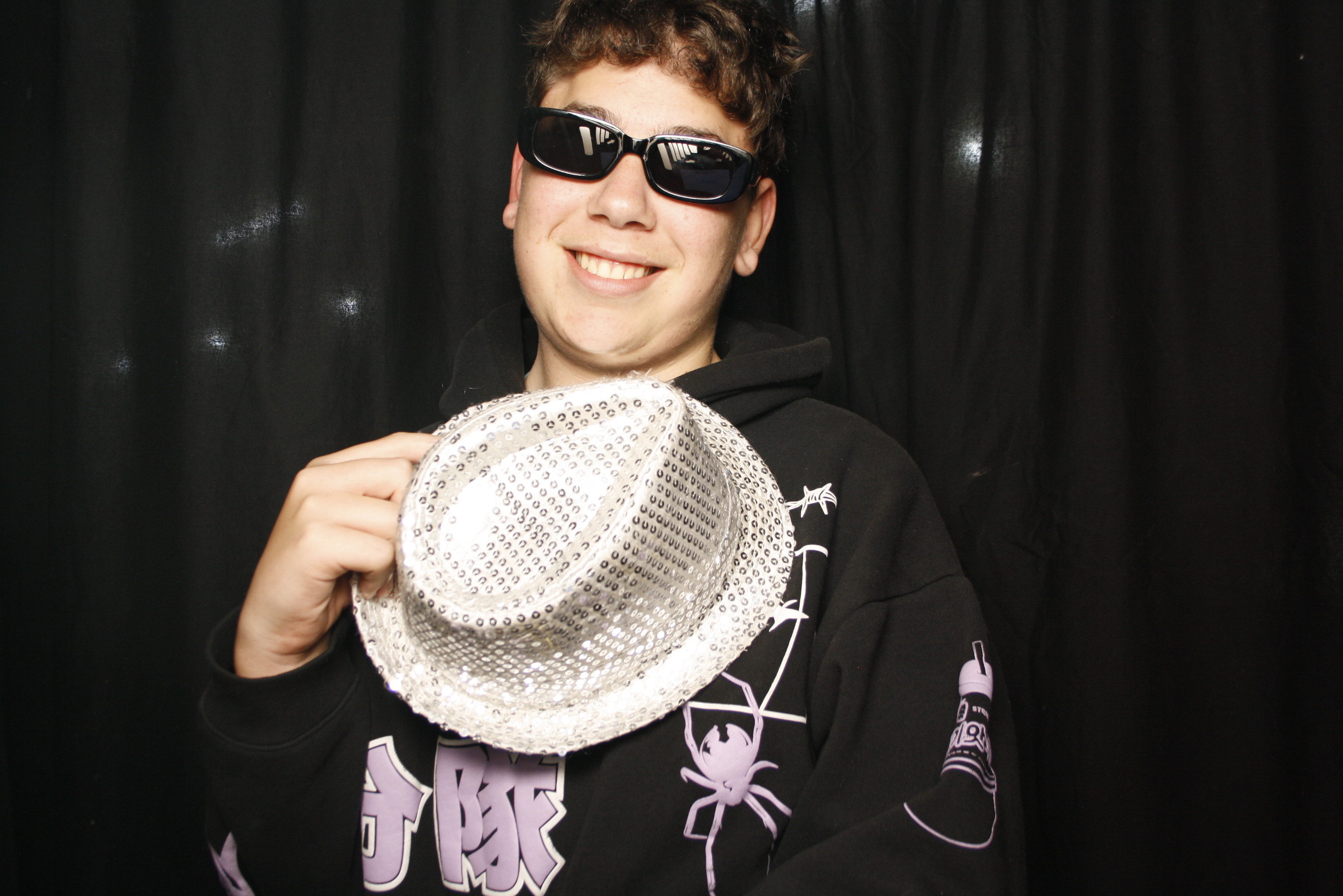 Whitecliffe Family Reunion | View more photos from the event at wgtngallery.classicphotobooths.co.nz/u/wgtncpbgallery/Whitecliffe-Family-Reunion