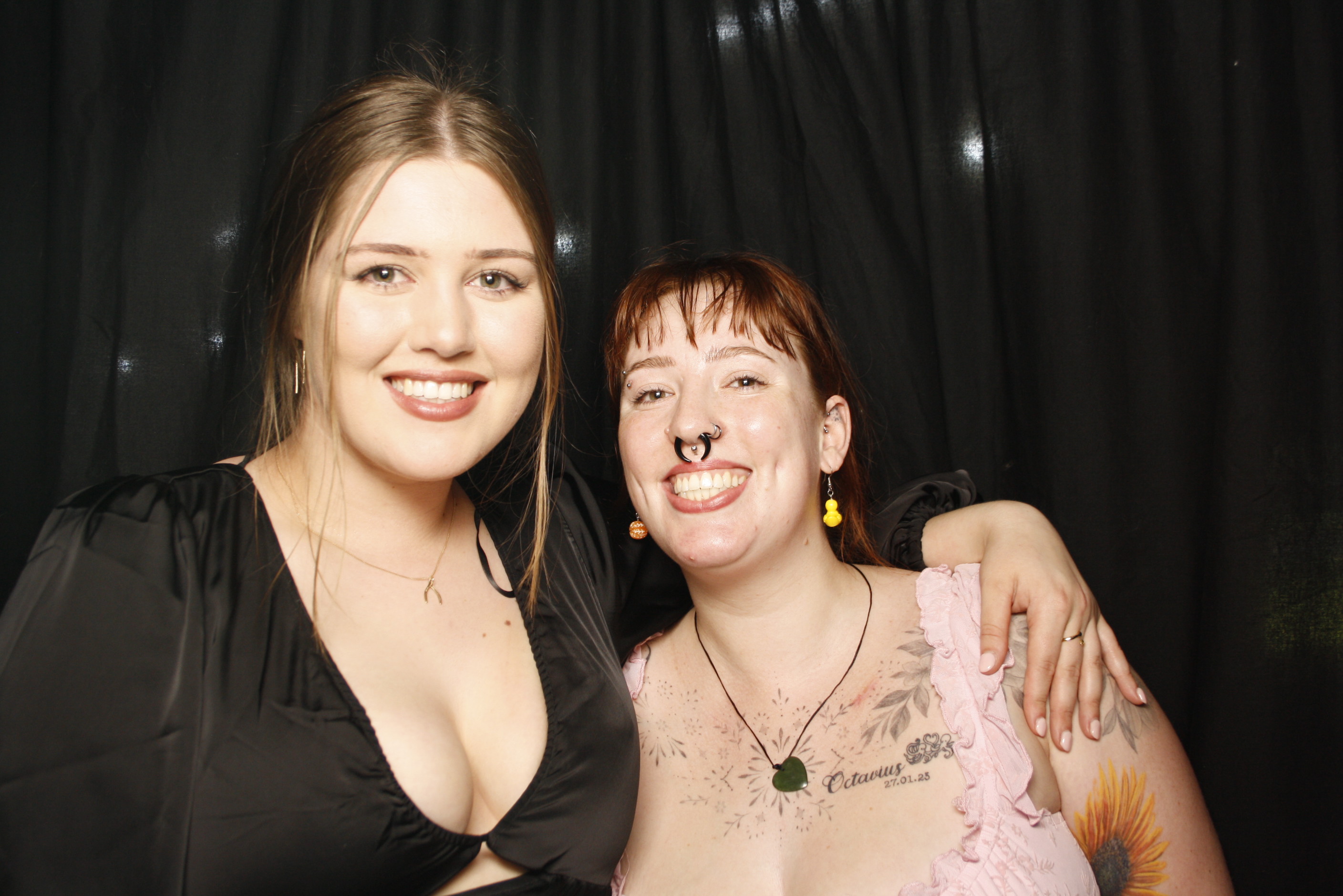 Whitecliffe Family Reunion | View more photos from the event at wgtngallery.classicphotobooths.co.nz/u/wgtncpbgallery/Whitecliffe-Family-Reunion