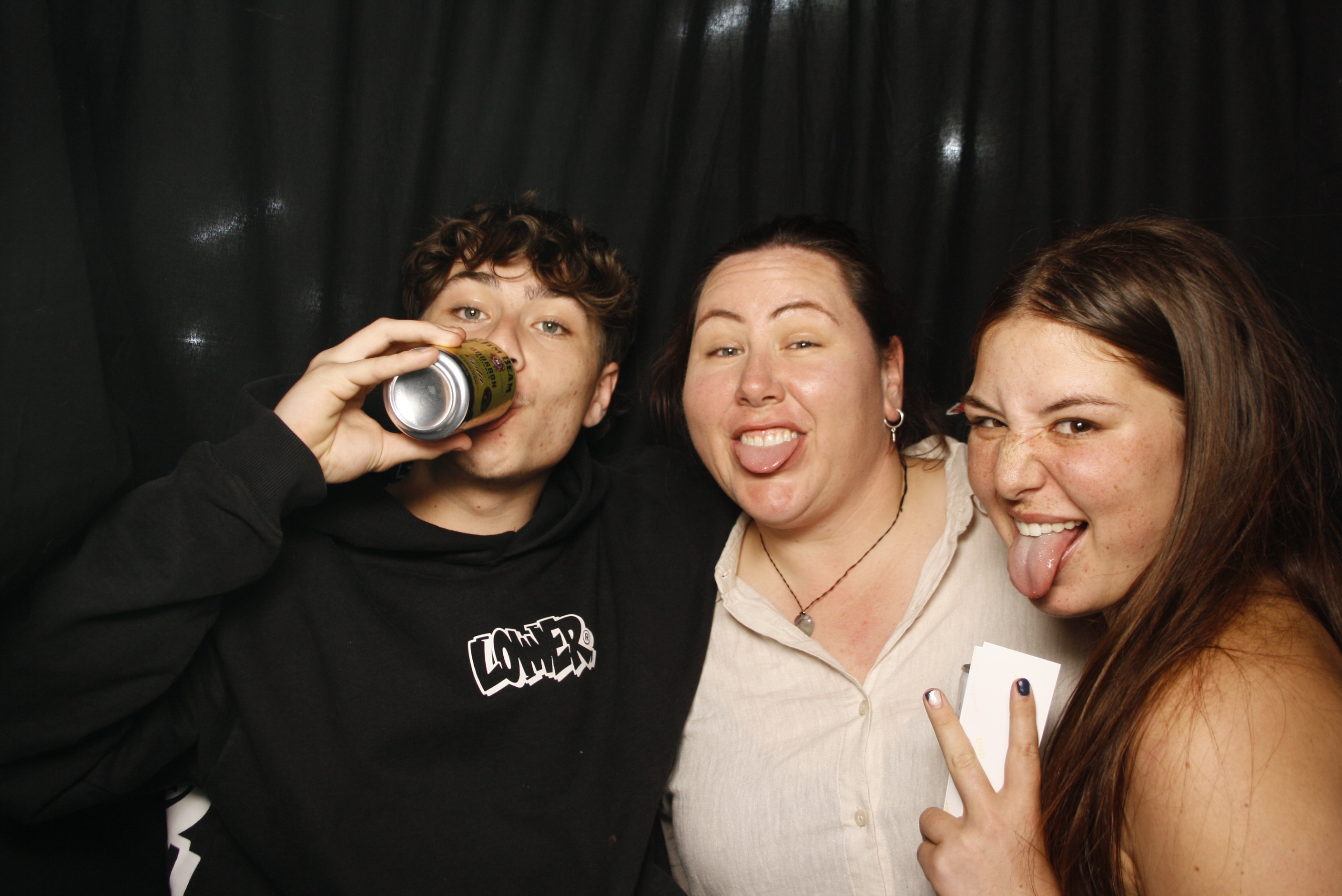 Whitecliffe Family Reunion | View more photos from the event at wgtngallery.classicphotobooths.co.nz/u/wgtncpbgallery/Whitecliffe-Family-Reunion