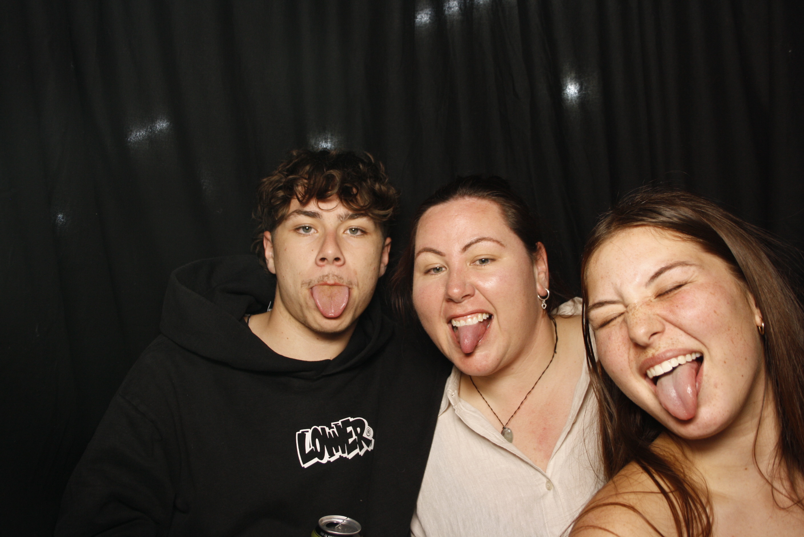 Whitecliffe Family Reunion | View more photos from the event at wgtngallery.classicphotobooths.co.nz/u/wgtncpbgallery/Whitecliffe-Family-Reunion