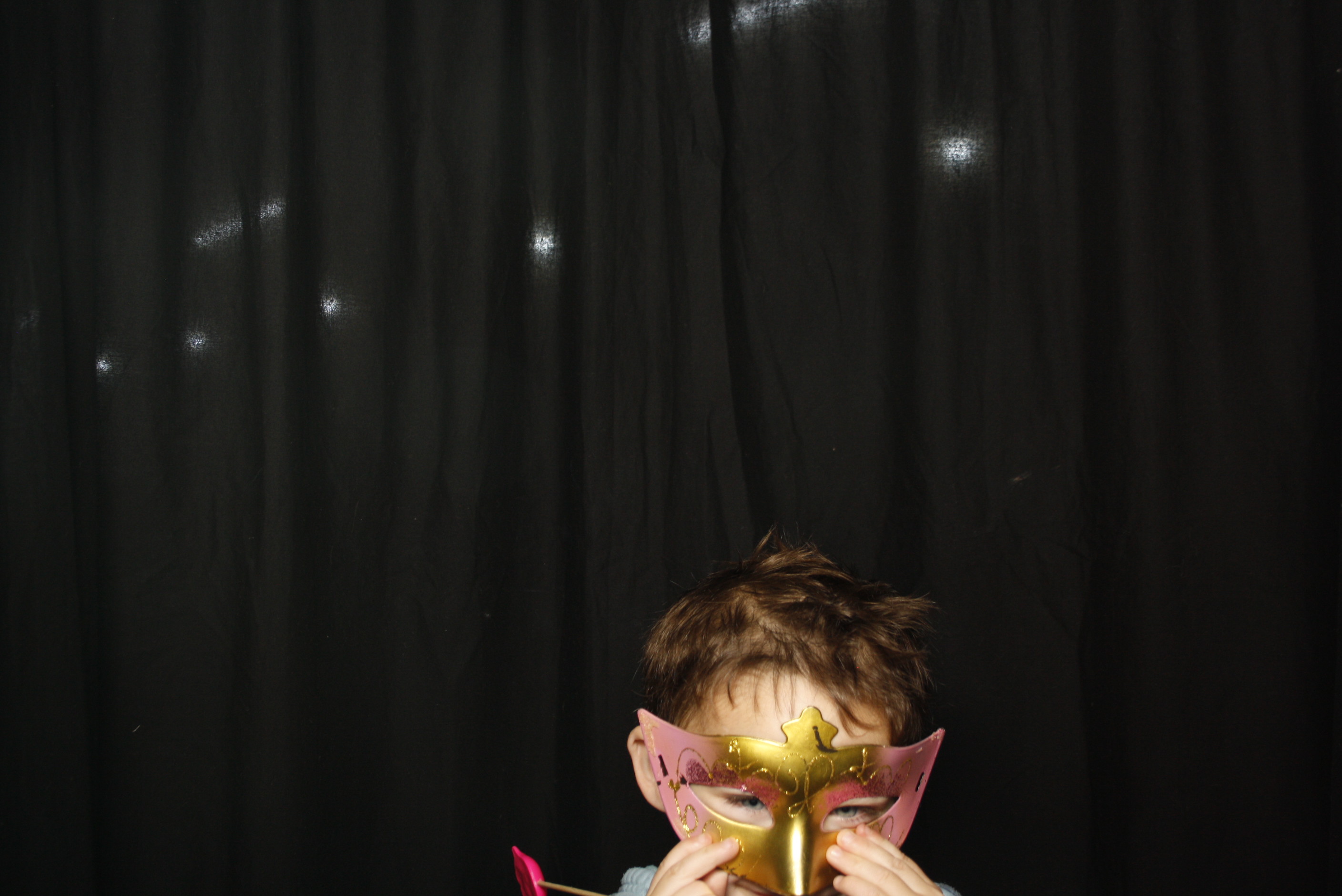 Whitecliffe Family Reunion | View more photos from the event at wgtngallery.classicphotobooths.co.nz/u/wgtncpbgallery/Whitecliffe-Family-Reunion