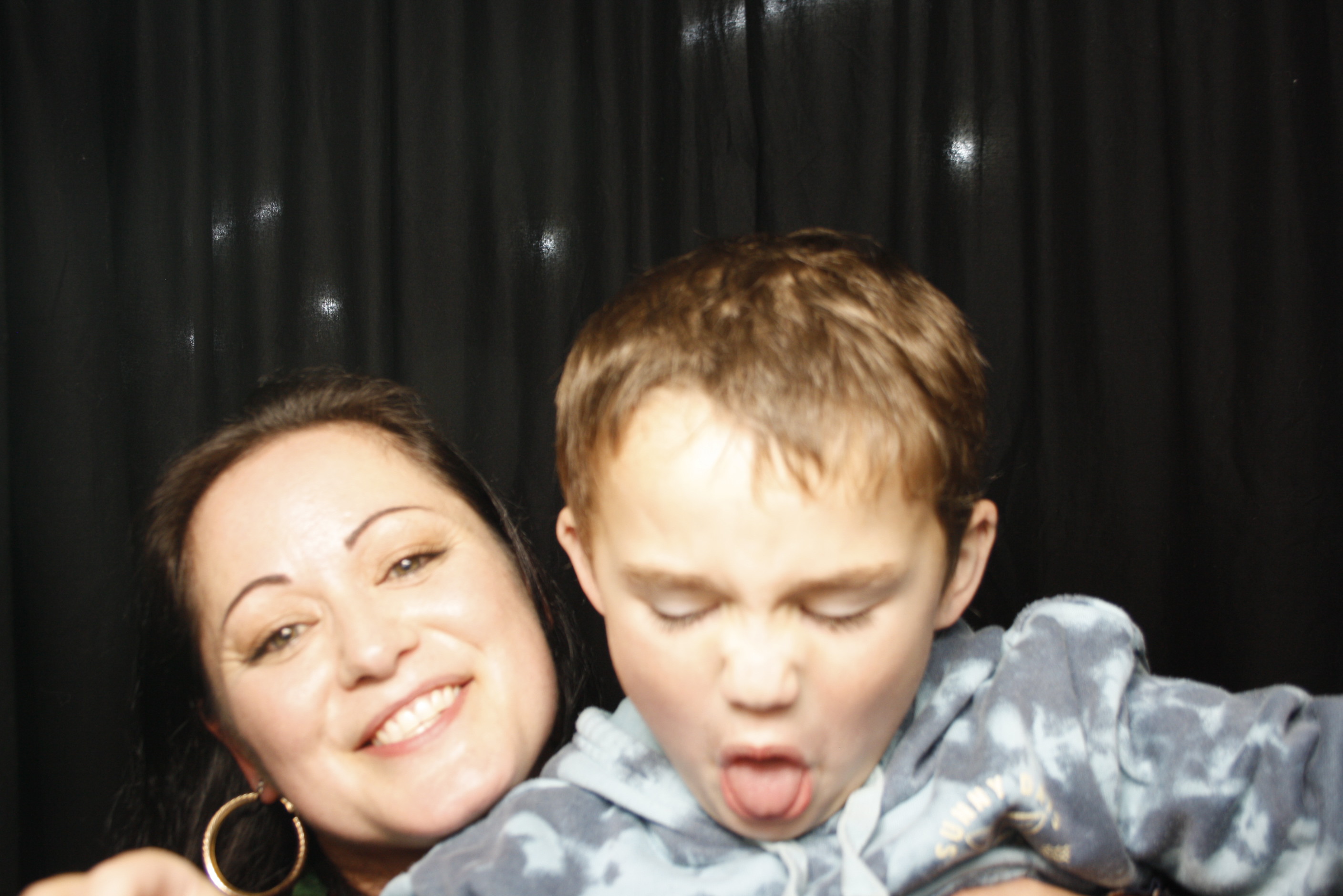 Whitecliffe Family Reunion | View more photos from the event at wgtngallery.classicphotobooths.co.nz/u/wgtncpbgallery/Whitecliffe-Family-Reunion