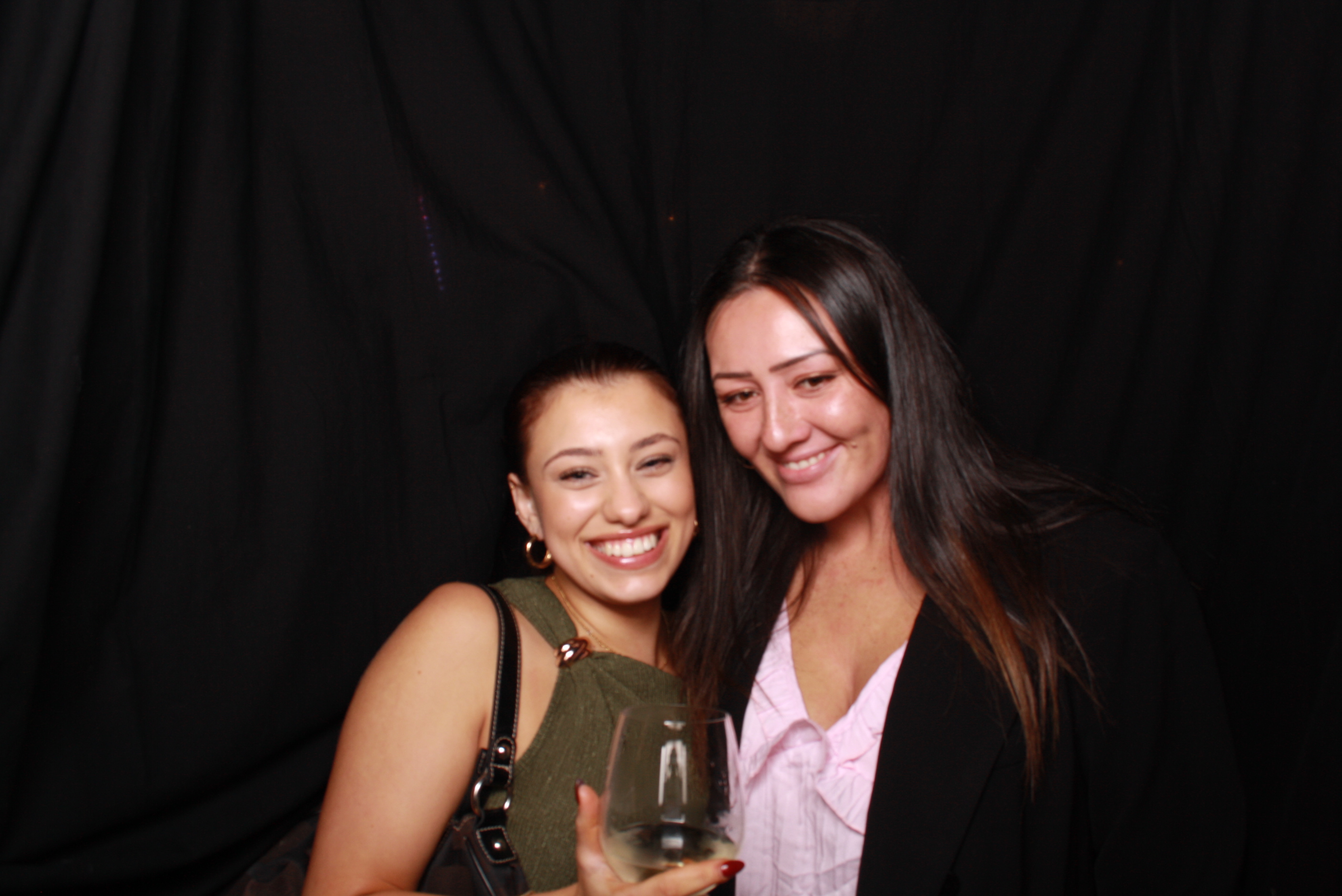 JV's 21st - 31st October 2025... Whisky & Wood | View more photos from the event at wgtngallery.classicphotobooths.co.nz/u/wgtncpbgallery/JVs-21st-31st-October-2025-Whisky-Wood