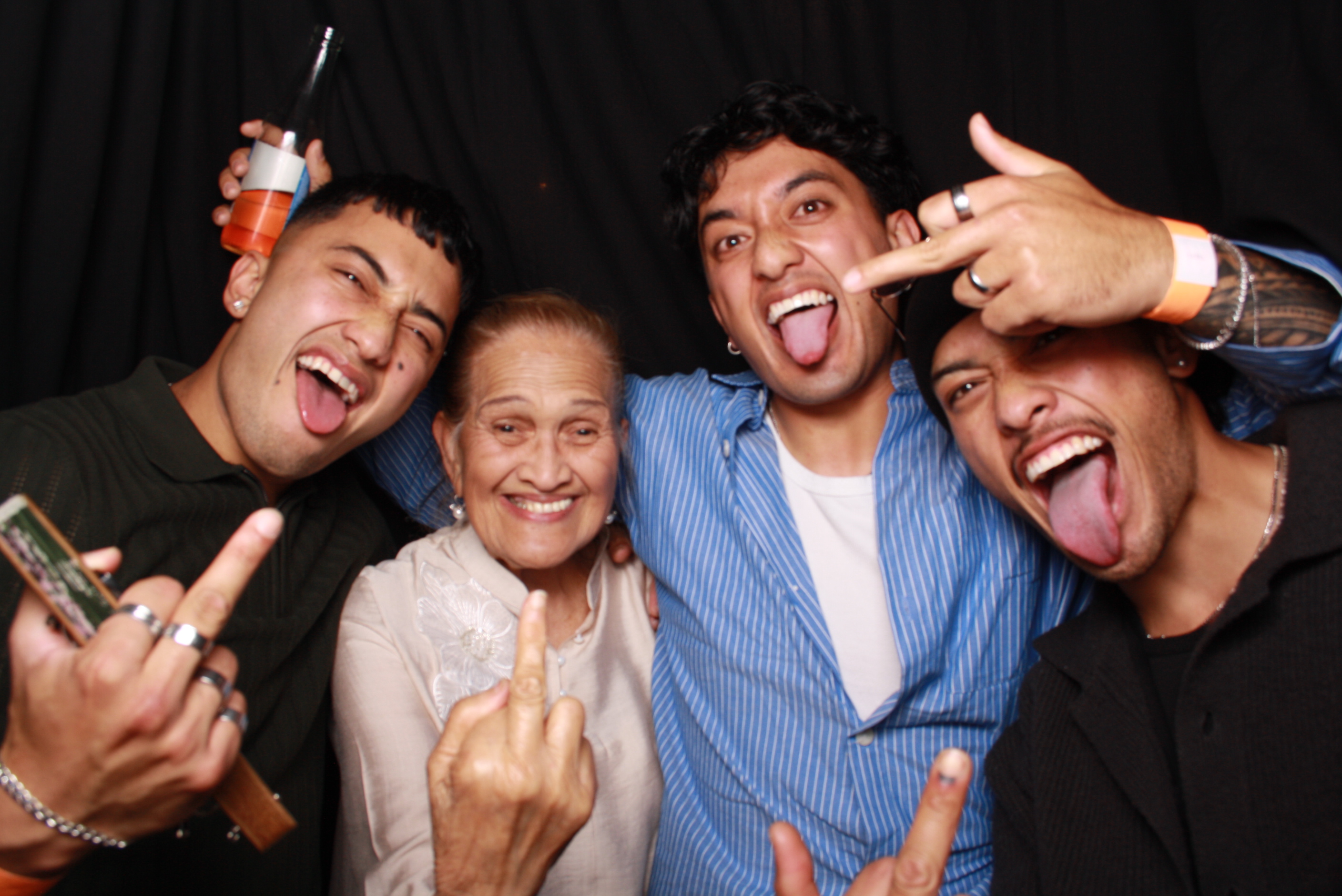 JV's 21st - 31st October 2025... Whisky & Wood | View more photos from the event at wgtngallery.classicphotobooths.co.nz/u/wgtncpbgallery/JVs-21st-31st-October-2025-Whisky-Wood