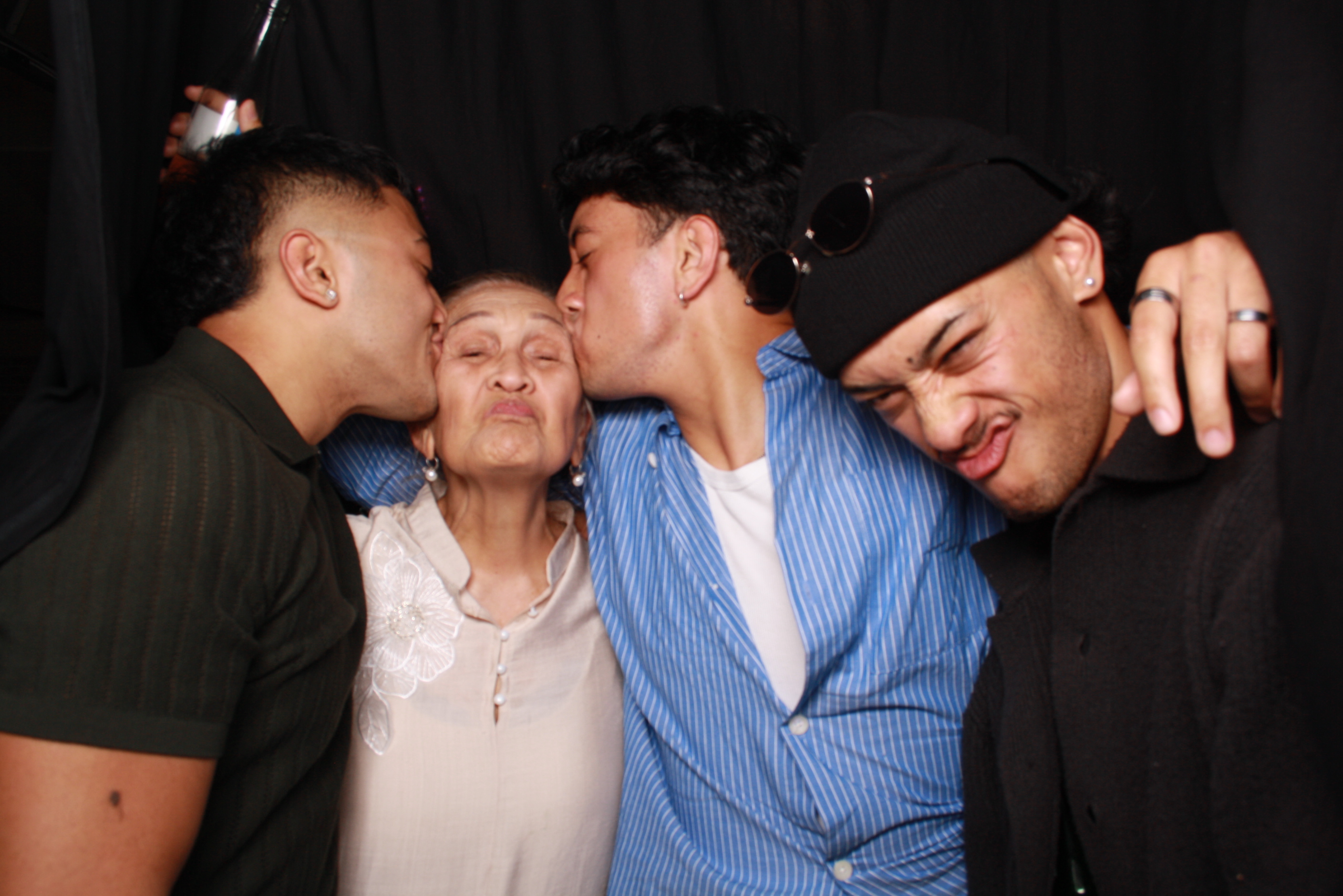 JV's 21st - 31st October 2025... Whisky & Wood | View more photos from the event at wgtngallery.classicphotobooths.co.nz/u/wgtncpbgallery/JVs-21st-31st-October-2025-Whisky-Wood