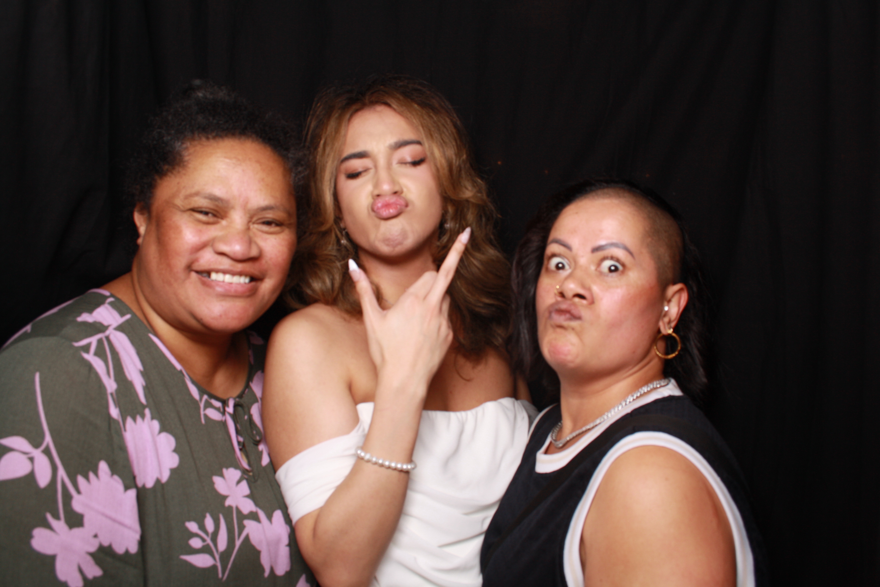 JV's 21st - 31st October 2025... Whisky & Wood | View more photos from the event at wgtngallery.classicphotobooths.co.nz/u/wgtncpbgallery/JVs-21st-31st-October-2025-Whisky-Wood