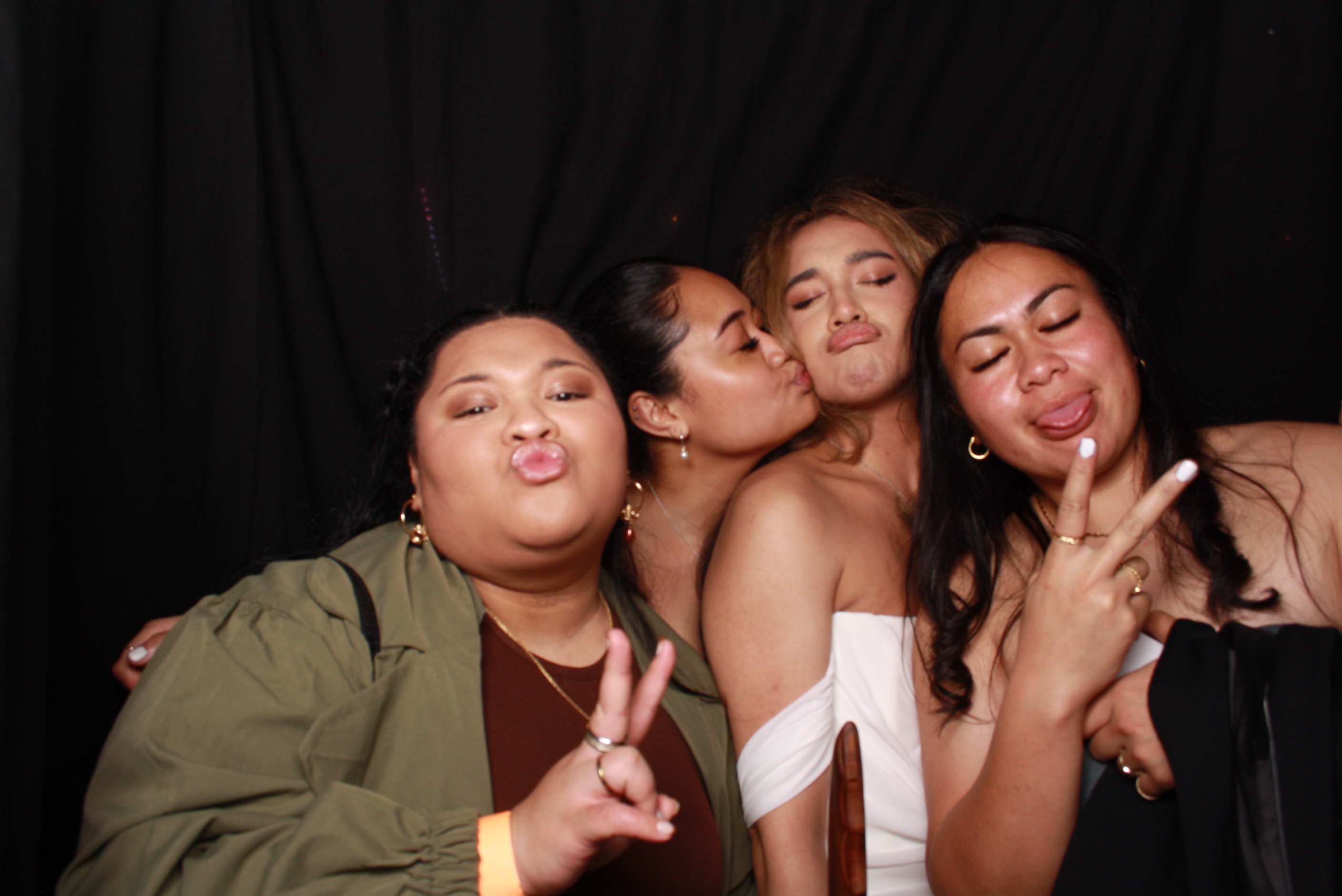 JV's 21st - 31st October 2025... Whisky & Wood | View more photos from the event at wgtngallery.classicphotobooths.co.nz/u/wgtncpbgallery/JVs-21st-31st-October-2025-Whisky-Wood