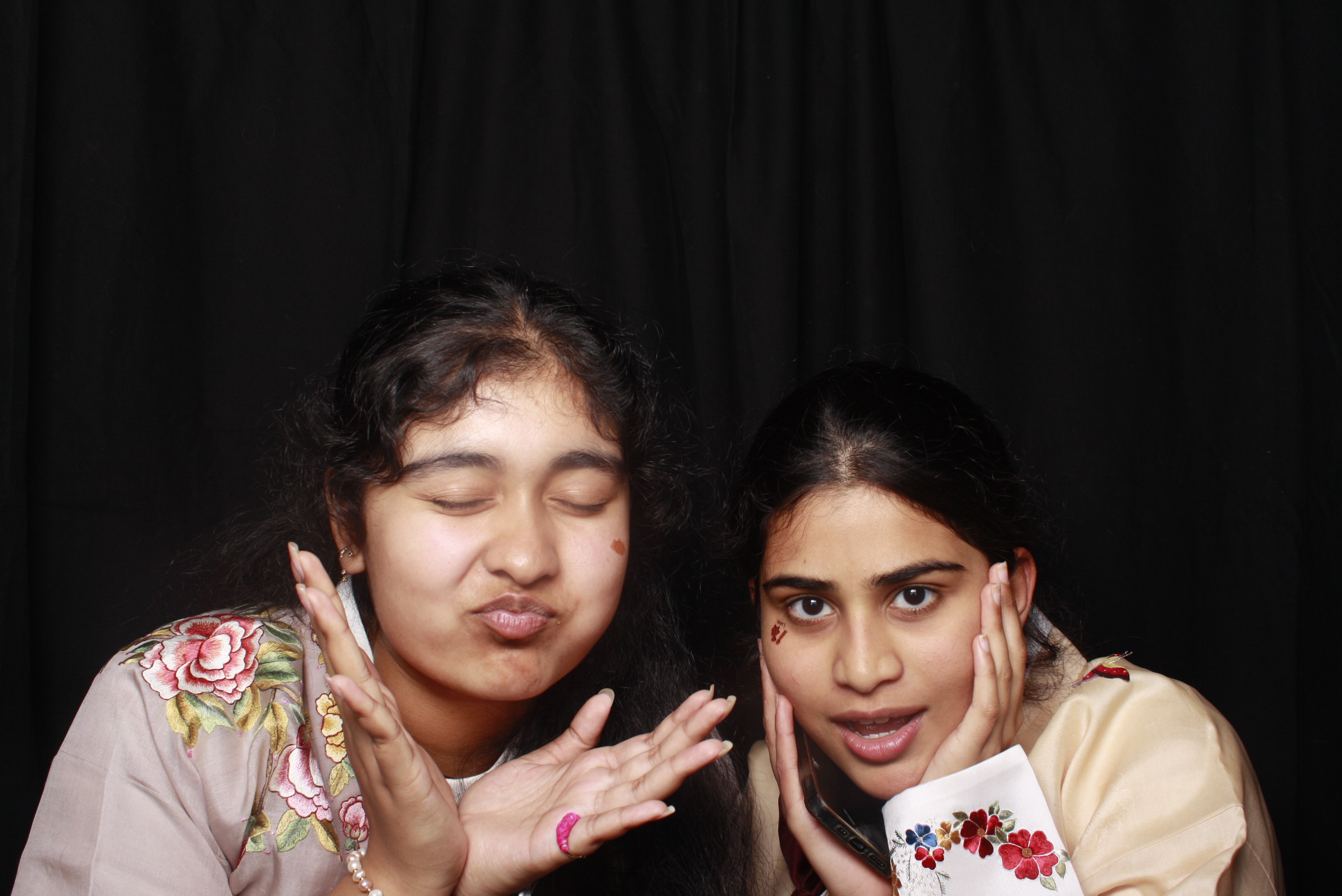 K-Culture Festival 2025 - Booth 1 | View more photos from the event at wgtngallery.classicphotobooths.co.nz/u/wgtncpbgallery/K-Culture-Festival-2025-Booth-1