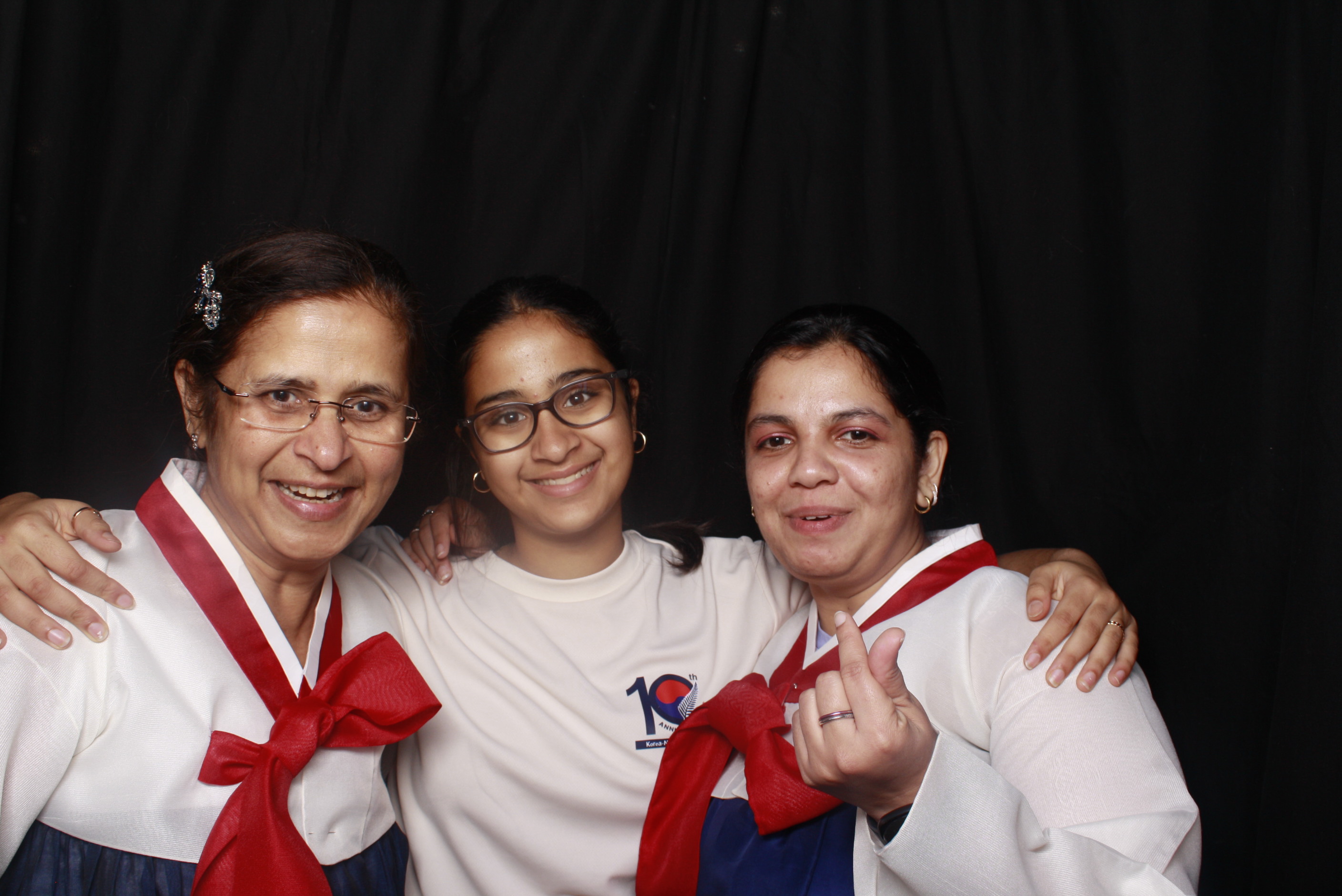 K-Culture Festival 2025 - Booth 1 | View more photos from the event at wgtngallery.classicphotobooths.co.nz/u/wgtncpbgallery/K-Culture-Festival-2025-Booth-1