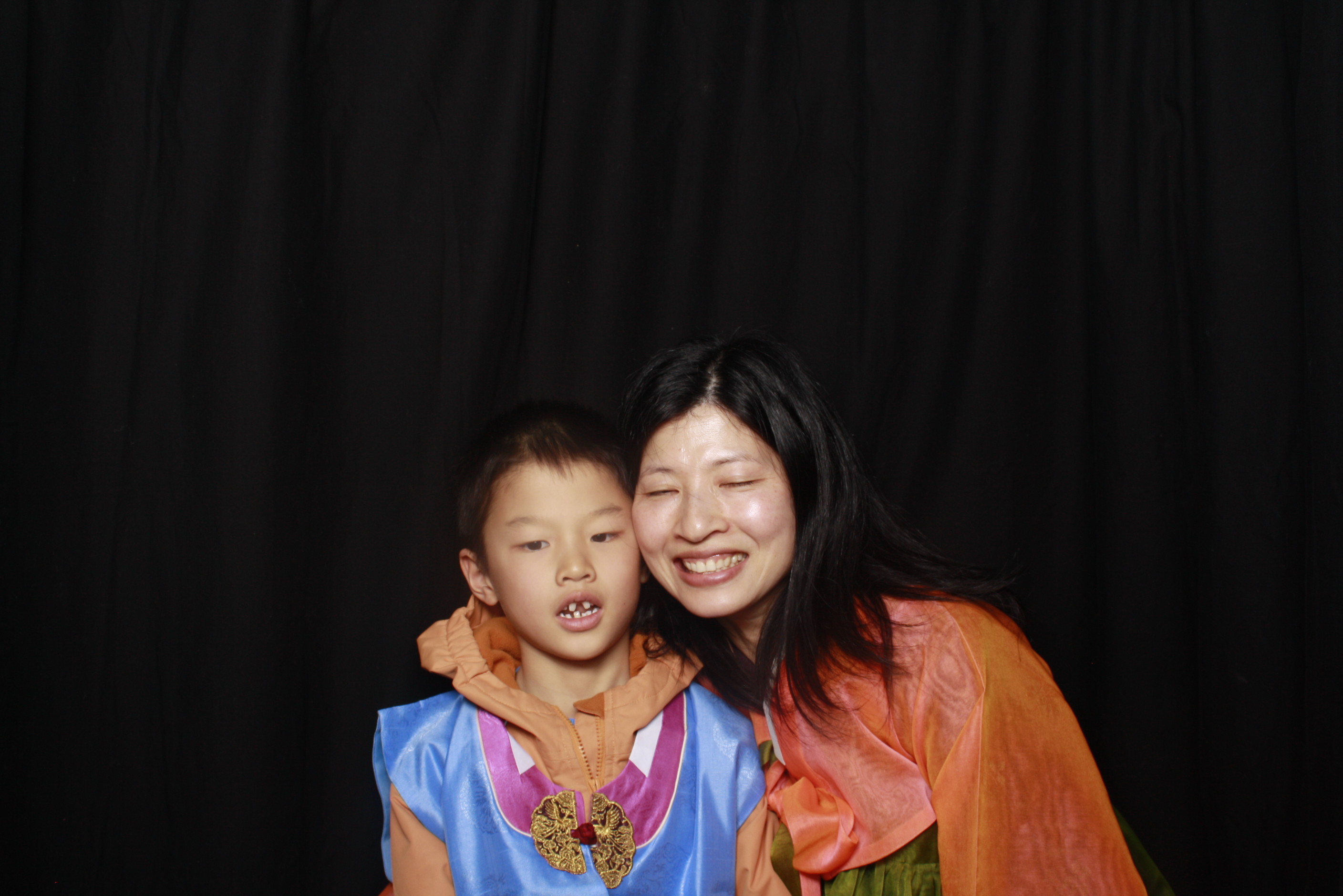 K-Culture Festival 2025 - Booth 1 | View more photos from the event at wgtngallery.classicphotobooths.co.nz/u/wgtncpbgallery/K-Culture-Festival-2025-Booth-1