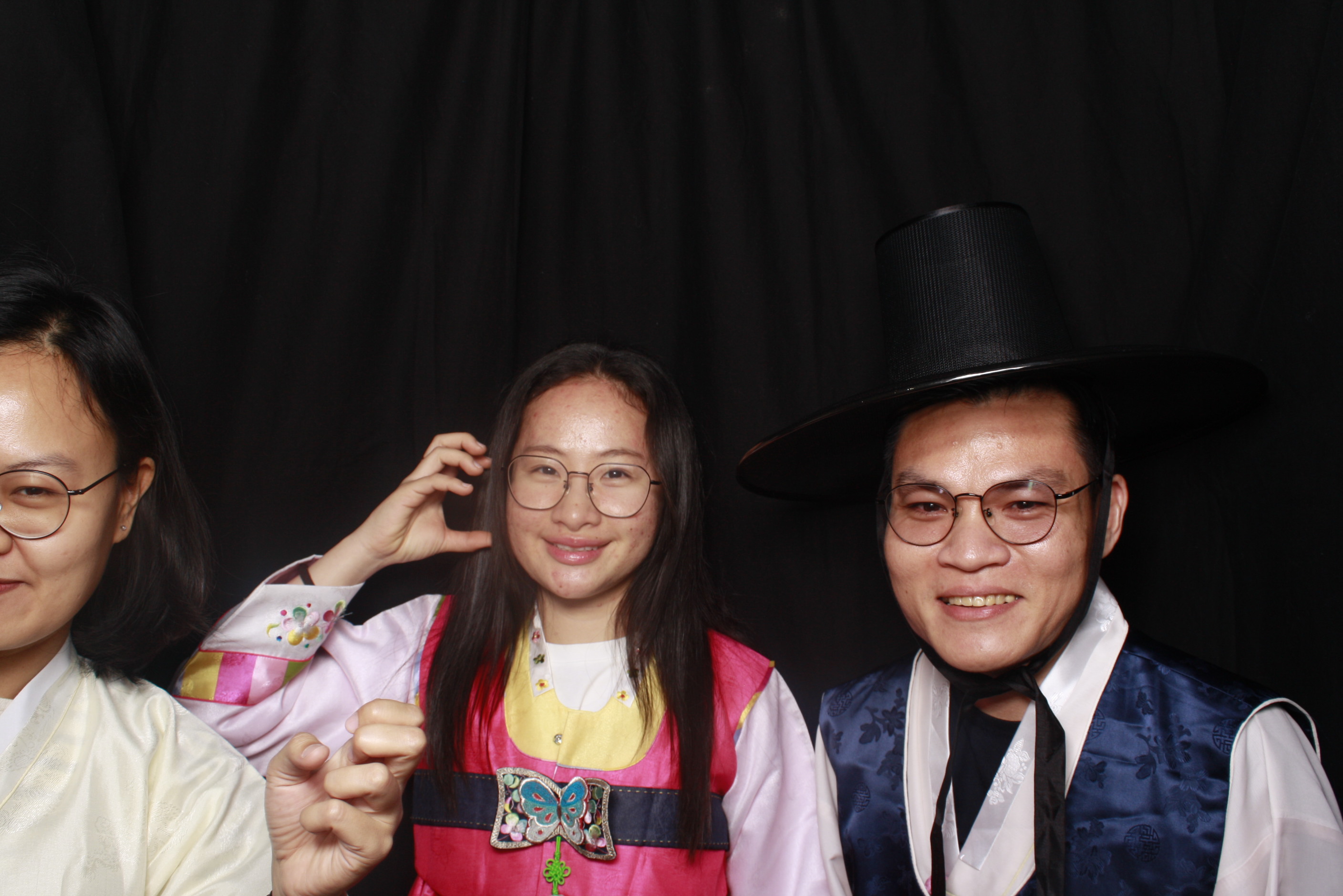 K-Culture Festival 2025 - Booth 1 | View more photos from the event at wgtngallery.classicphotobooths.co.nz/u/wgtncpbgallery/K-Culture-Festival-2025-Booth-1