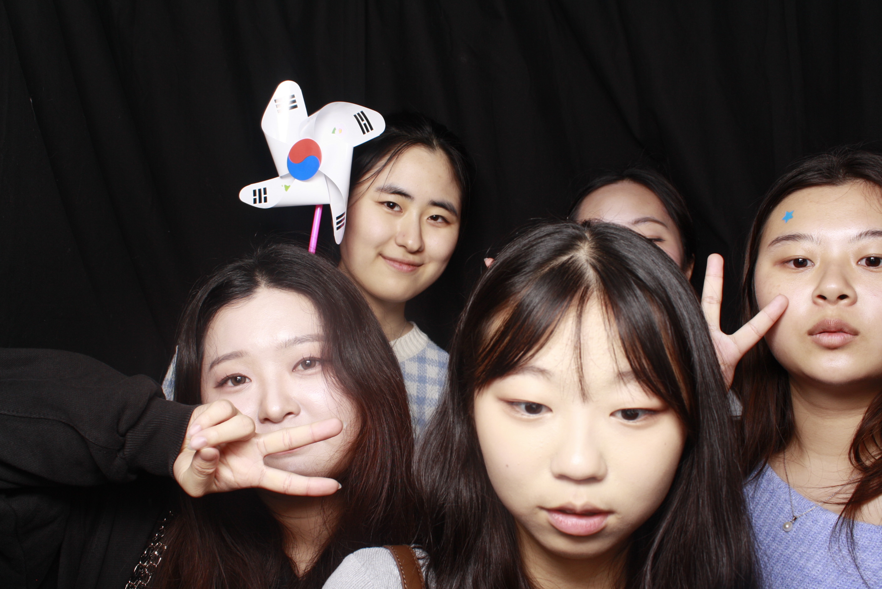 K-Culture Festival 2025 - Booth 1 | View more photos from the event at wgtngallery.classicphotobooths.co.nz/u/wgtncpbgallery/K-Culture-Festival-2025-Booth-1